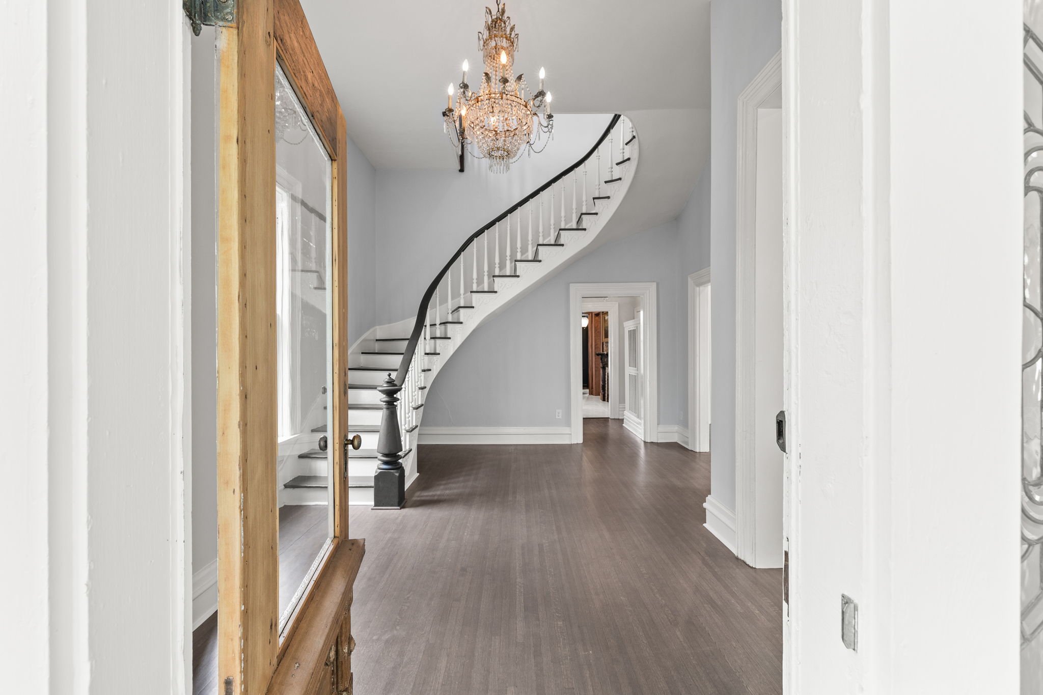 13-web-or-mls-311 W 6th St-13.jpg