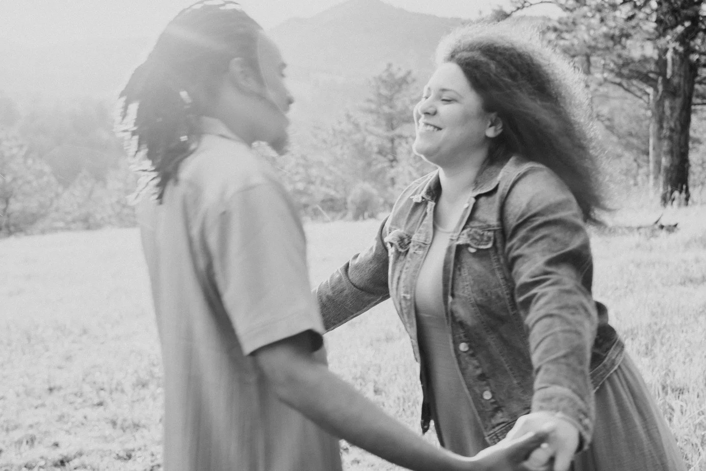 Why do some family photos feel awkward? 
Sometimes the focus is on the wrong thing. I like to focus on connection.

My Palm Coast Mini Sessions are quick, real, and guided the whole way so everyone feels comfortable.

15 minutes &middot; 5 edited ima