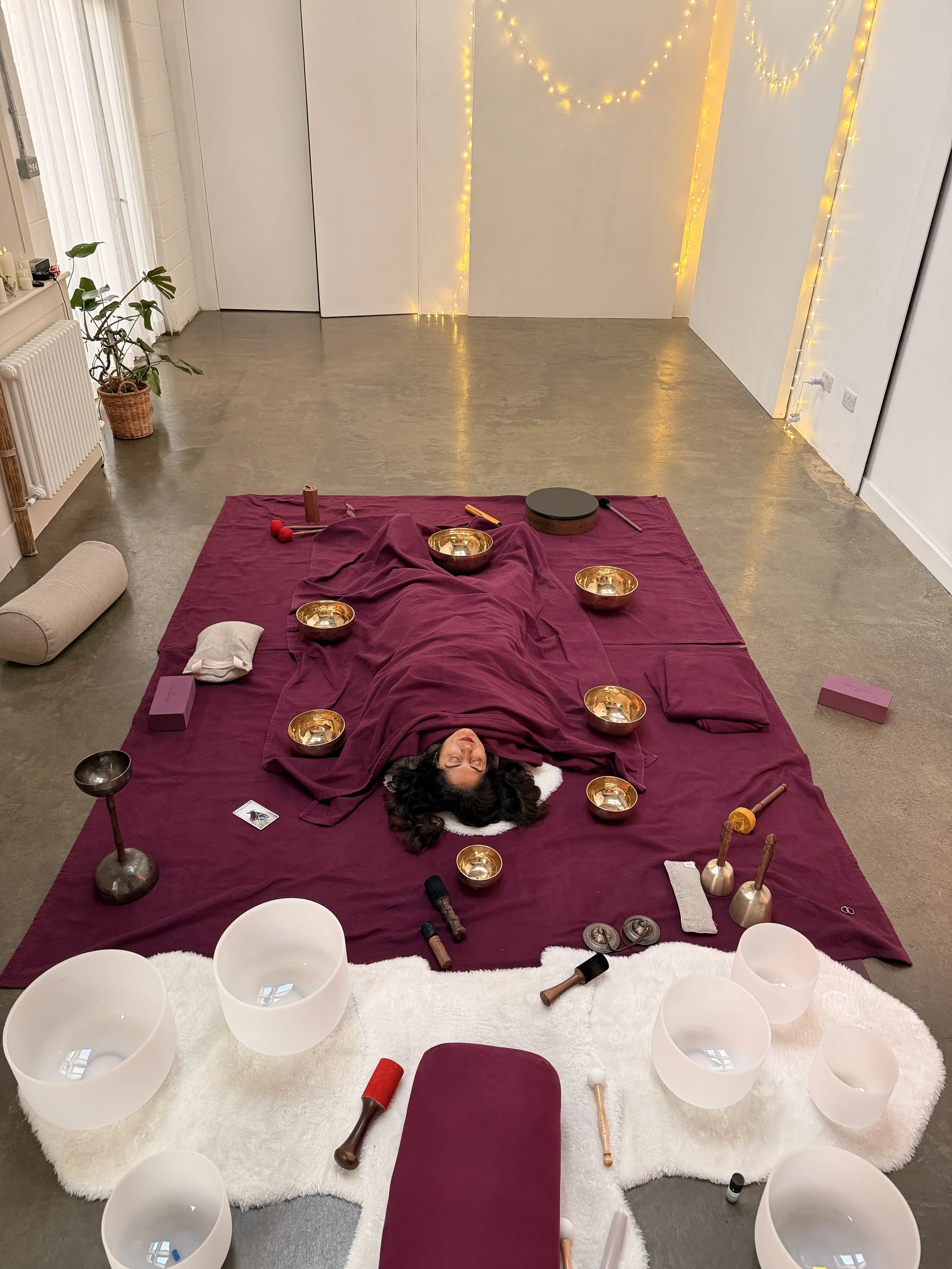 One to One Sound Healing with Helen of Yogabreathworks.co.uk in London