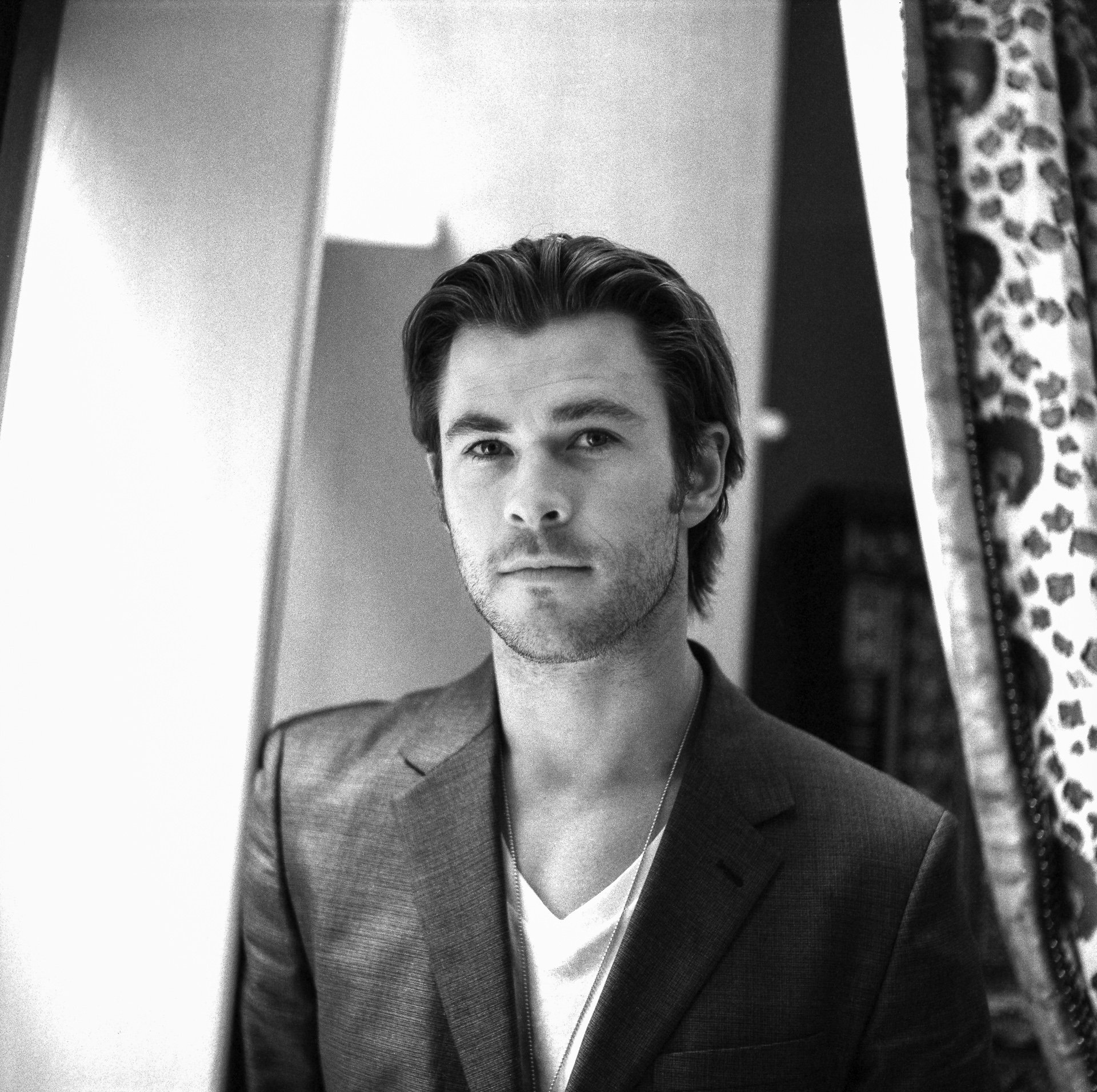 Chris_Hemsworth.jpeg