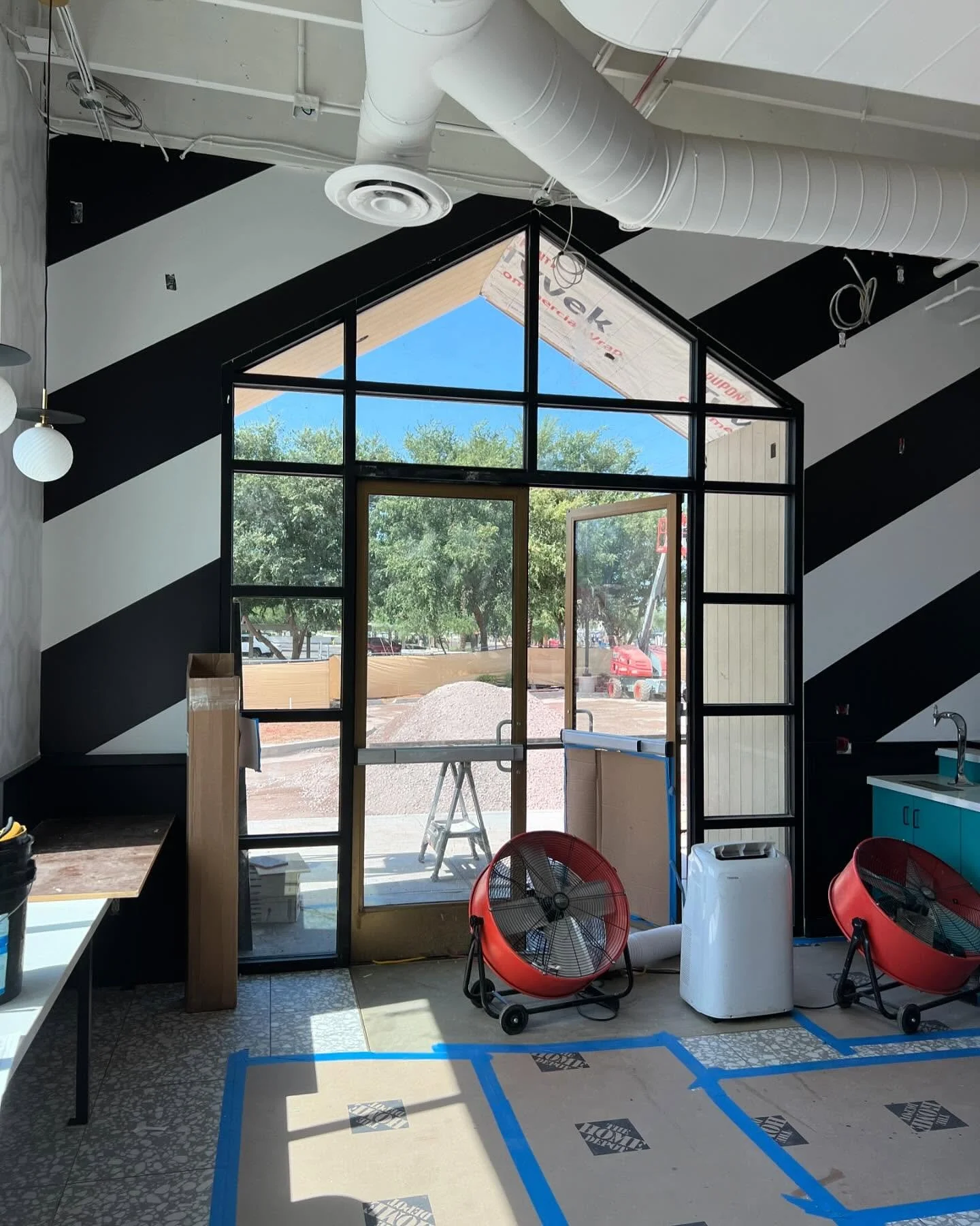 Better Buzz new location in Tempe coming soon! Check out the wallpaper skills 😎 Commercial Wallcoverings? We got you covered 😉