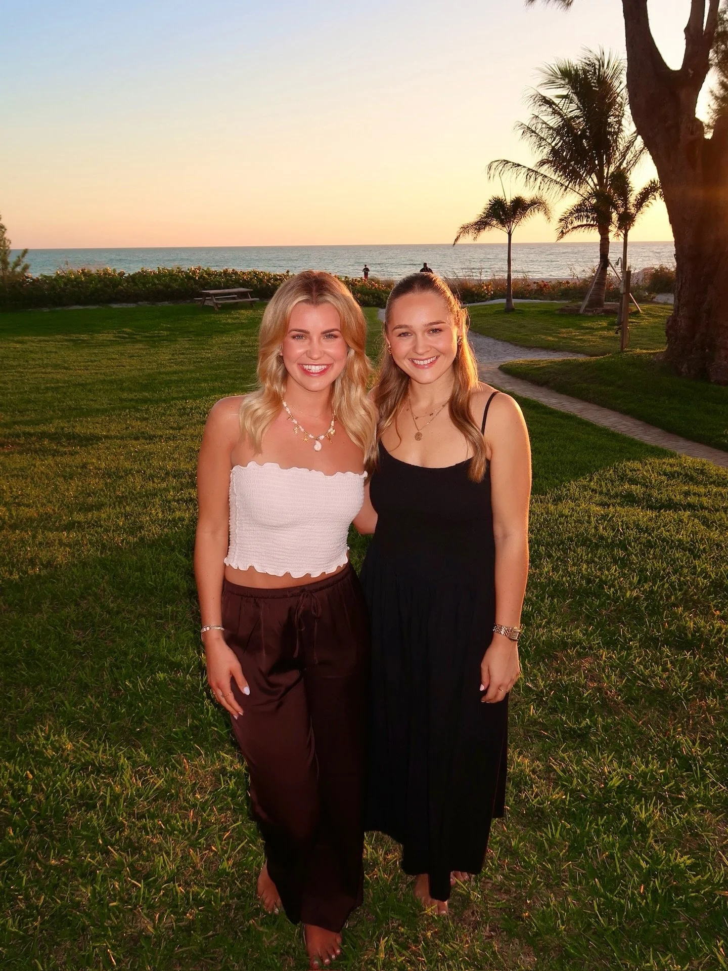 hold onto your girls tight!!!💞