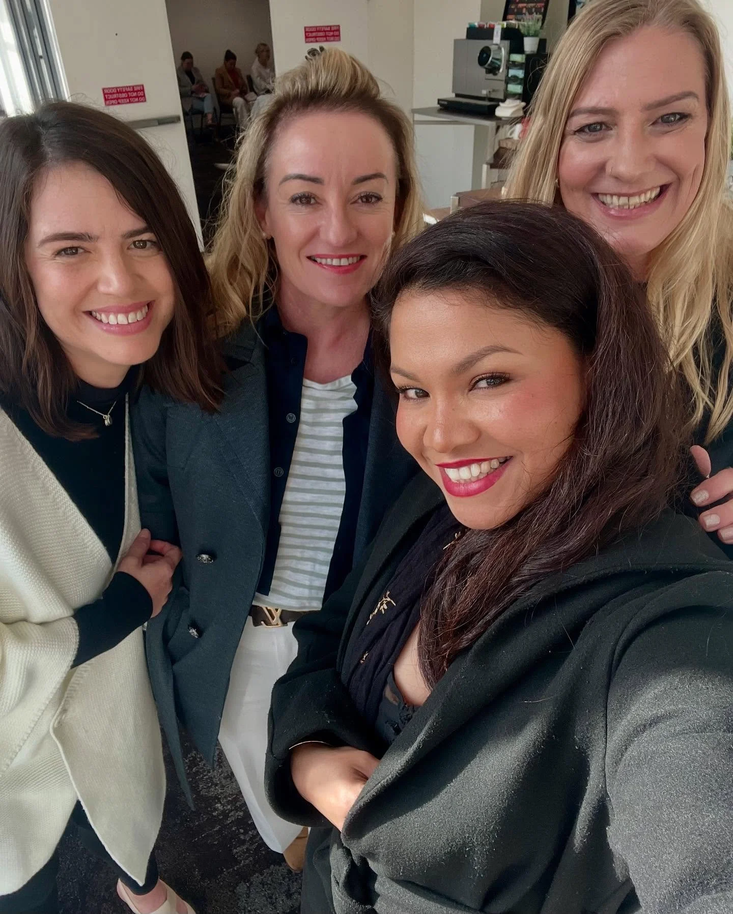 A fab day of facial training in the big smoke for Kirsty and the girls today 🧖‍♀️ 💆‍♀️ 
#sydney🇦🇺 
#facialtreatments #facialtraining #sydneytraining #sydneyaustralia❤️