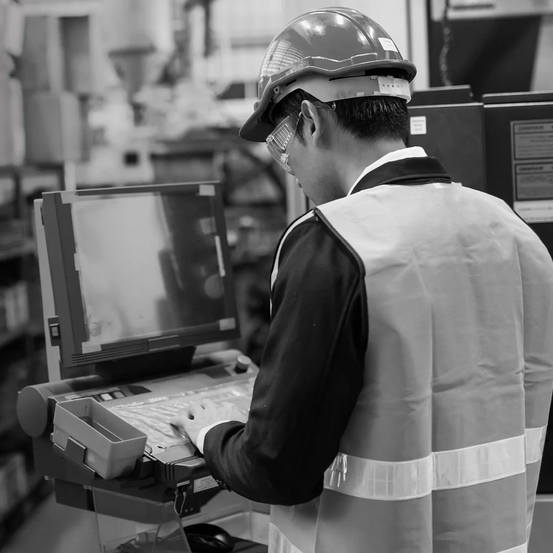 Top-5-Trends-Transforming-the-Manufacturing-Industry_Article_HD.jpg