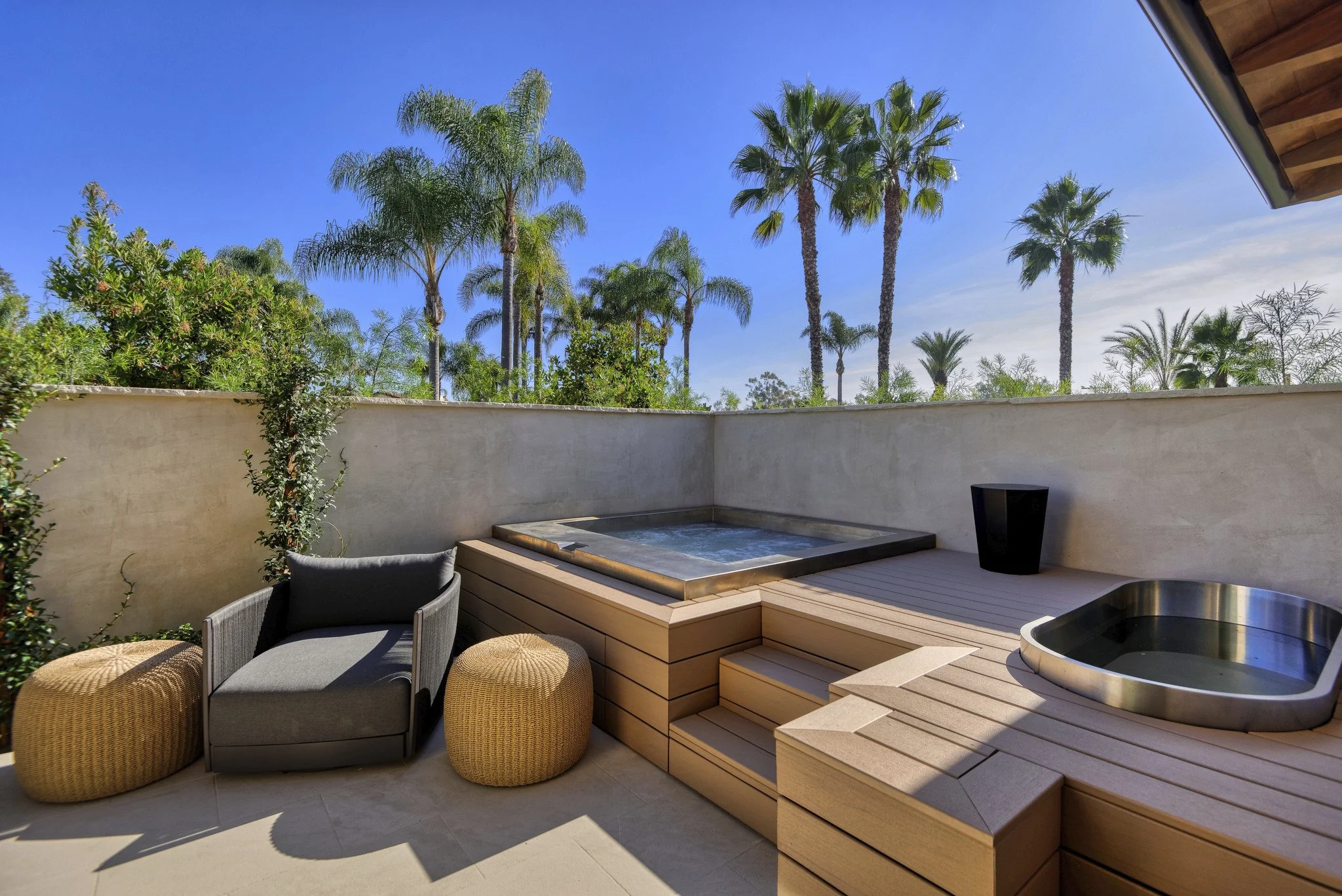 Los Arboles spa.jpg