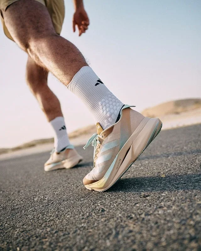 adidas-desert-runner-gallery-2.webp