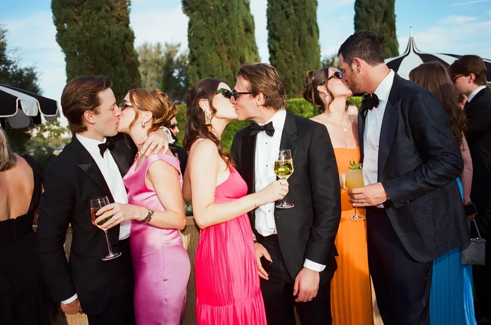 palm-springs-wedding-cocktailhour-Diana-Lake-Photography1.webp