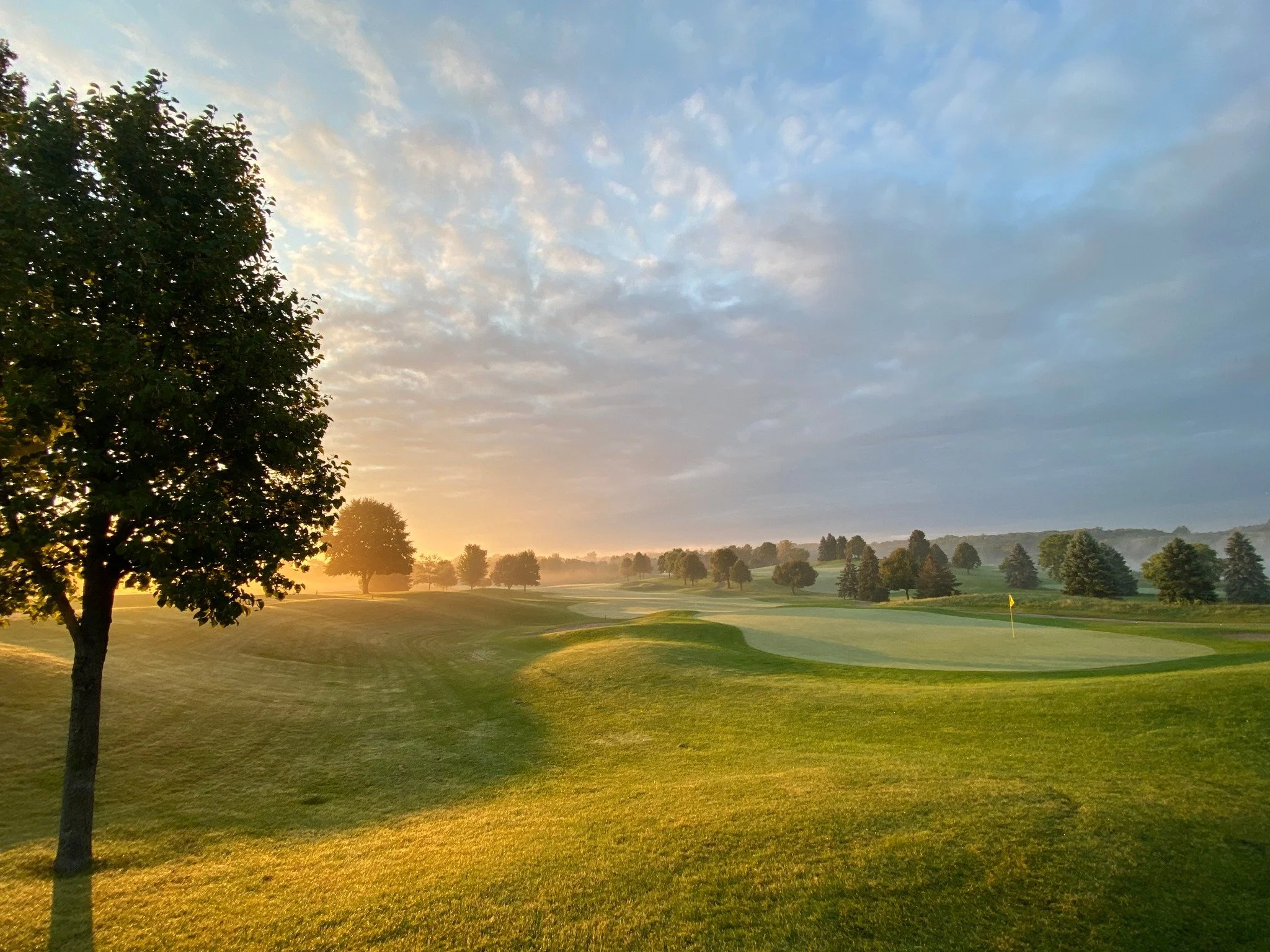 hole 18 sunrise awesome.jpg