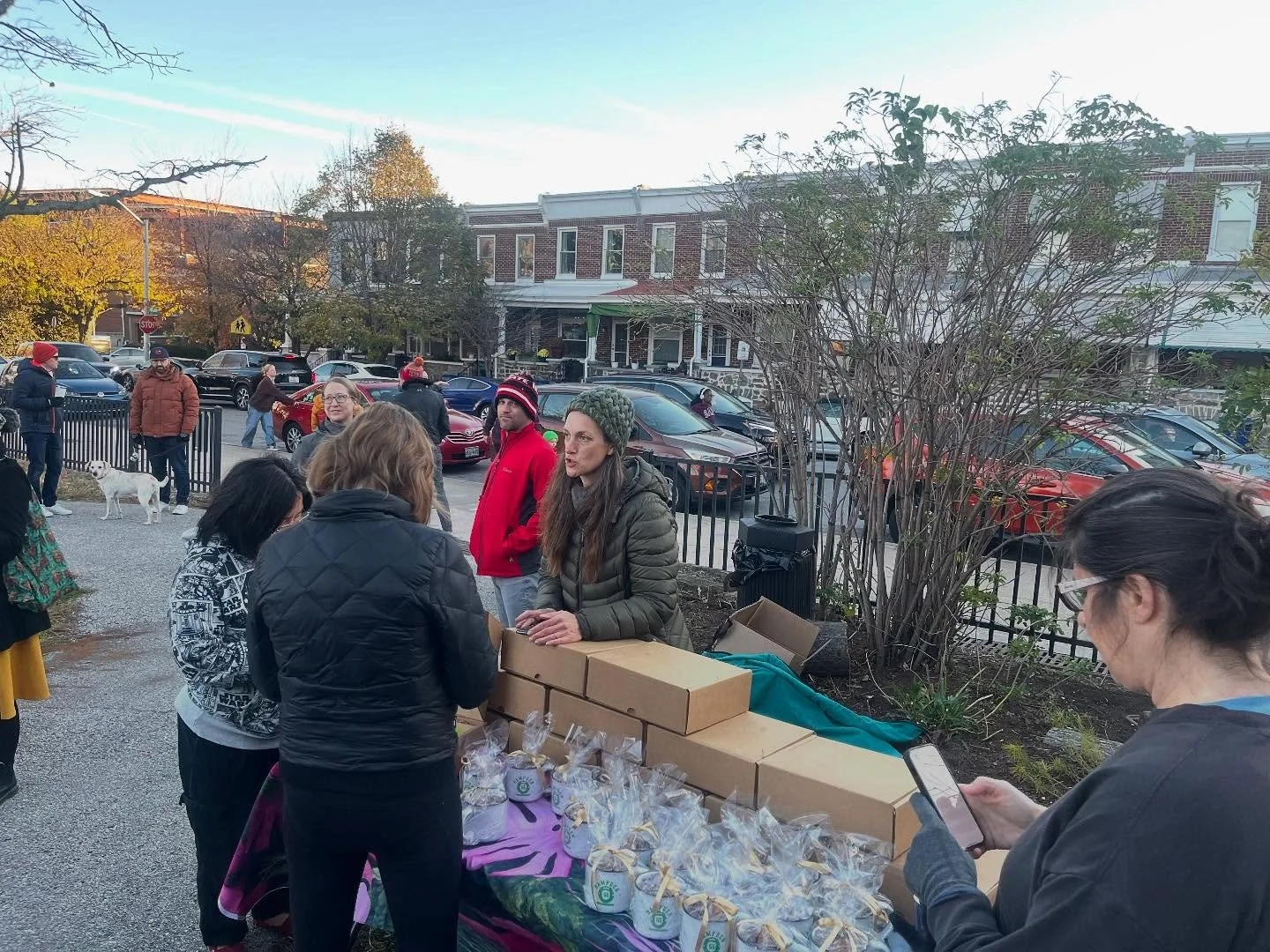 Beautiful crisp Coffee with Friends morning!!! Thank you as always to our amazing @kitsch.cafe friends for having hot coffee and sandwiches ready early in the am, and for supporting us. The best!!! 

Our holiday boxes and gift mug/caramels are availa