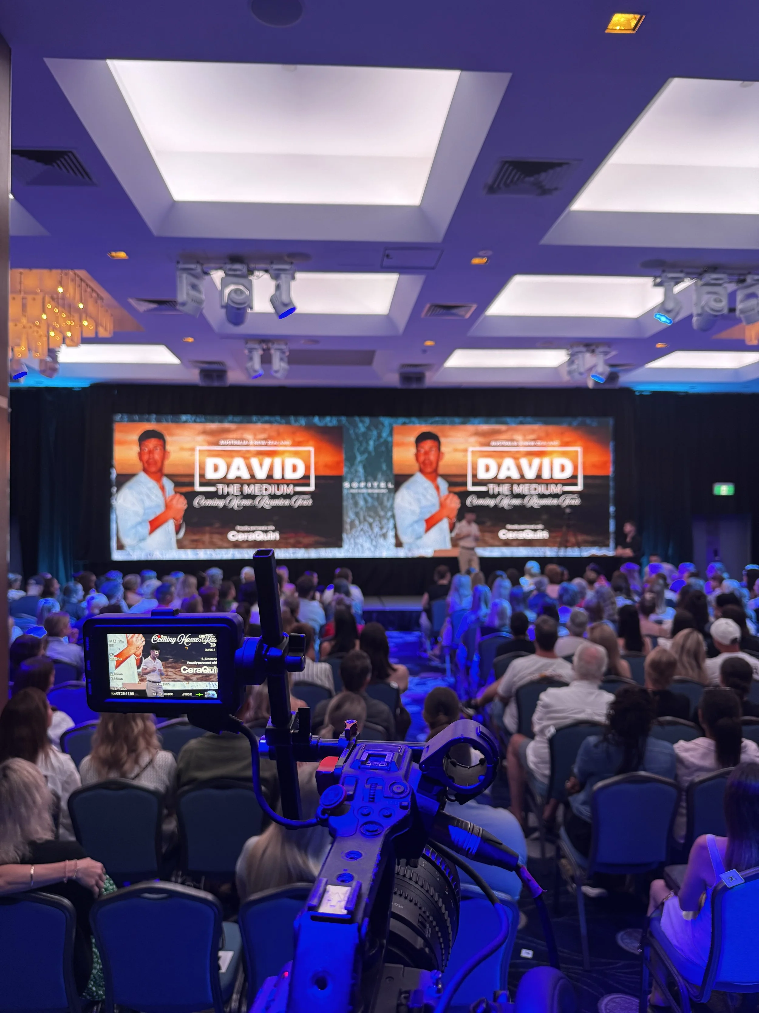 LIVE TOUR — DAVID THE MEDIUM
