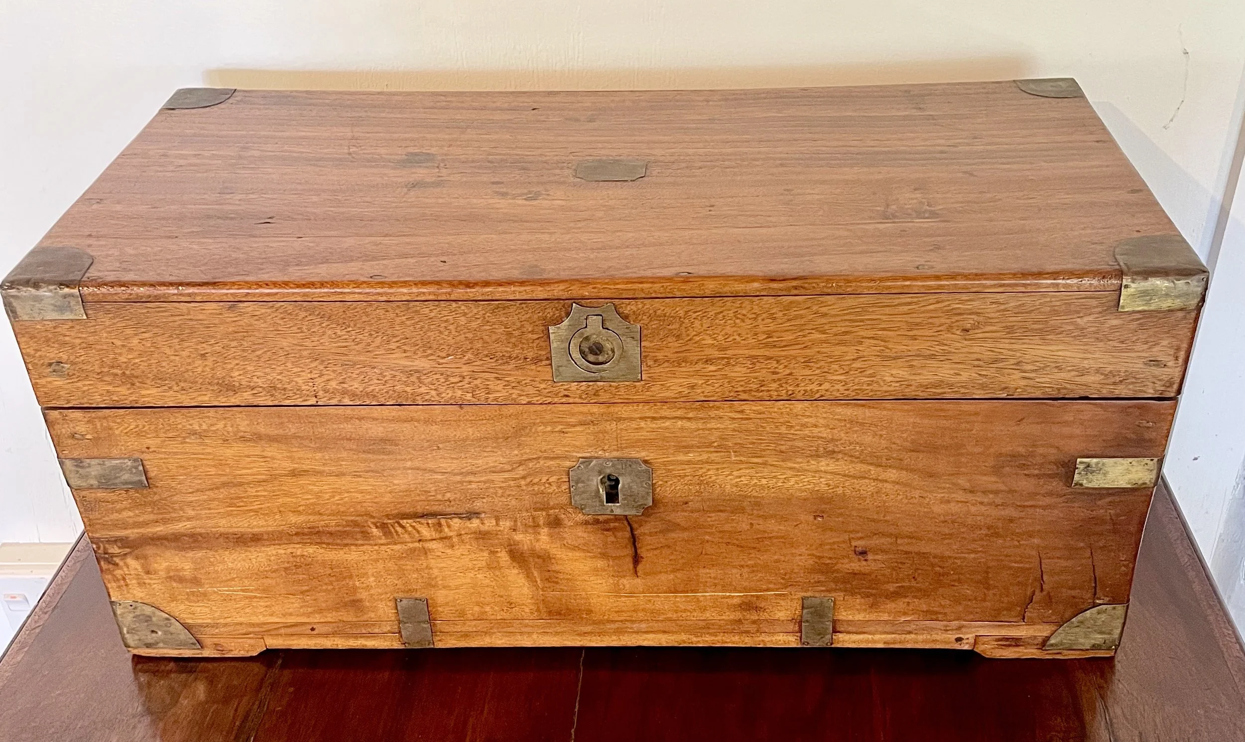 Small Campaign Trunk