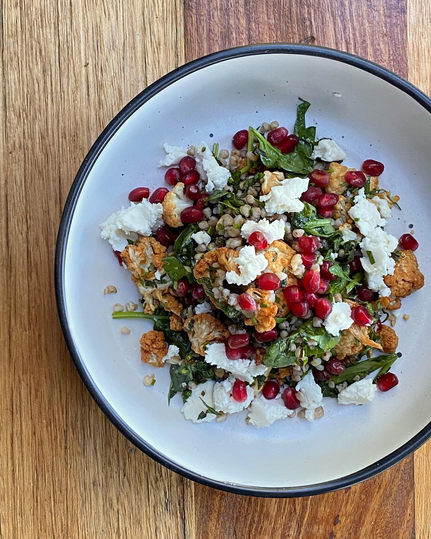 Flame Tree products are now readily available from @matthewmarcs !!!
Come in and try some of our selection, including fresh salads like this roasted cauliflower and buckwheat salad with almond milk feta 🤤
