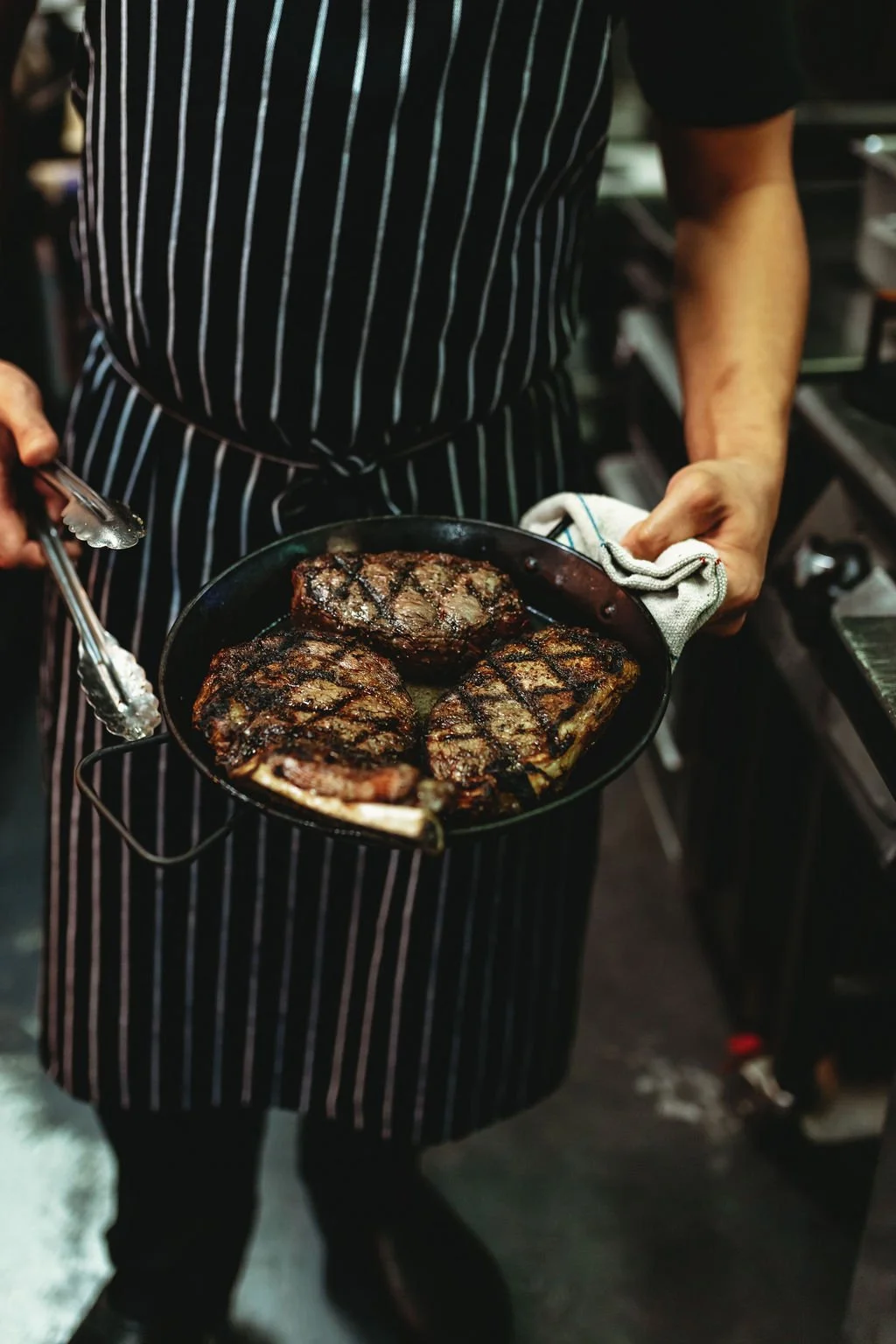 Seafood Restaurant Echuca — American Hotel Echuca