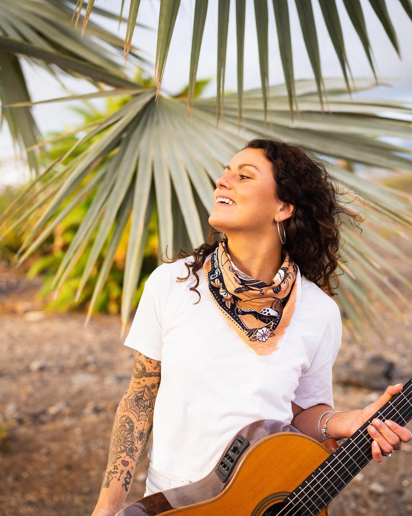 This summer has been a huge reset&hellip; ☀️🌿💦🌈💫🌻 settling back in Hawaii and ready to jam this @cordobaguitars 

UPCOMING 🎶:
8/26 @papakonarestaurant  6pm
8/31 @papakonarestaurant  6pm
9/15 @willieshotchicken_whc  6pm

See you soon!! 😍 📸: @j
