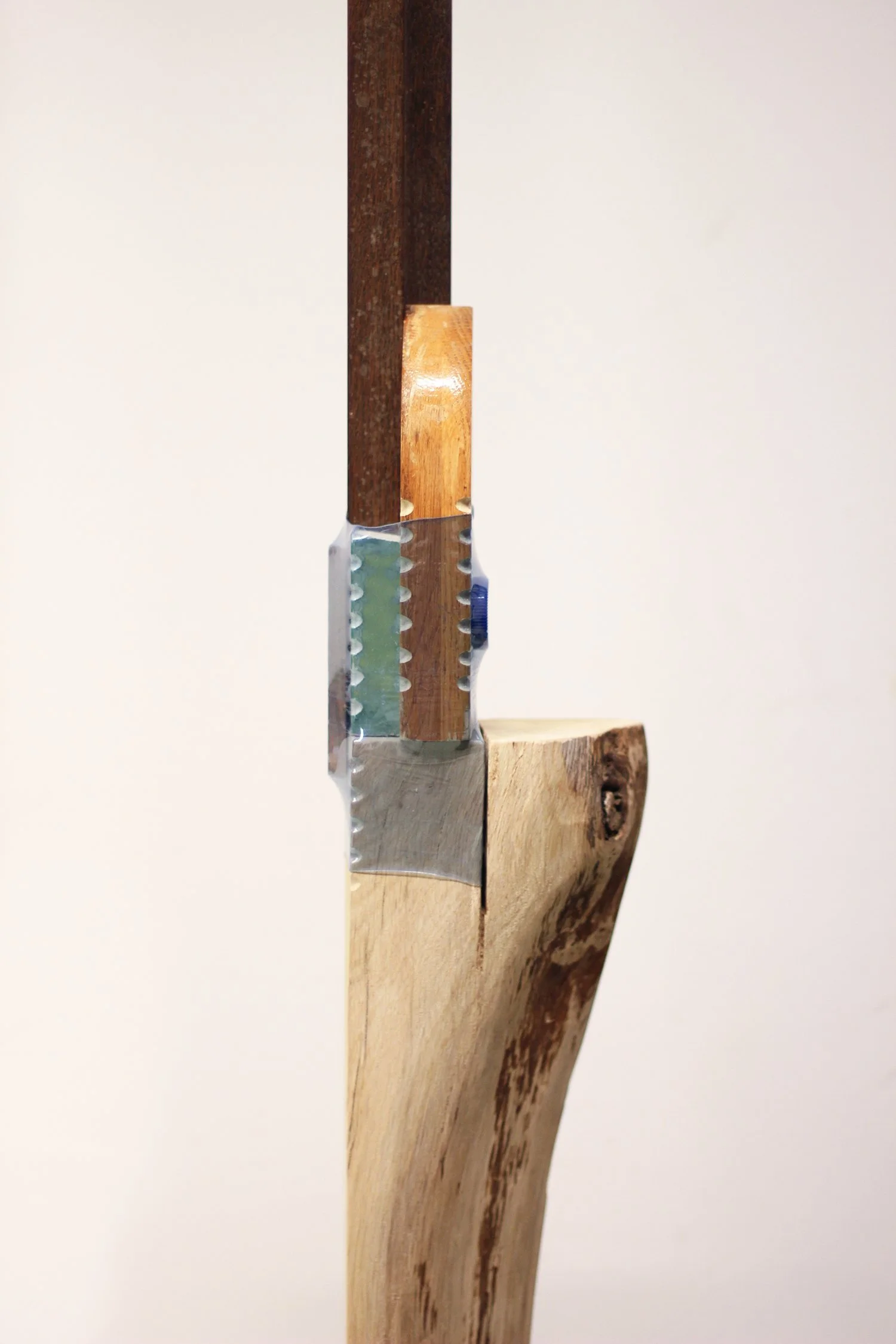 MicaellaPedros_Oak, Plastic and bits copie_Web.jpg