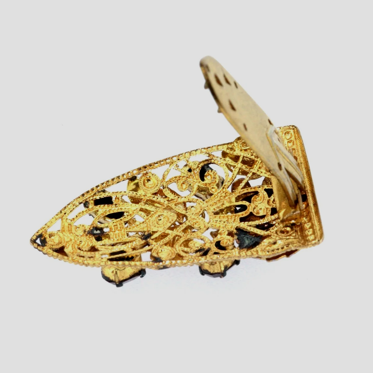 Almandine-garnet-enamel-clip-1930-jewellery-www.saulgreenstein.co.uk5.png
