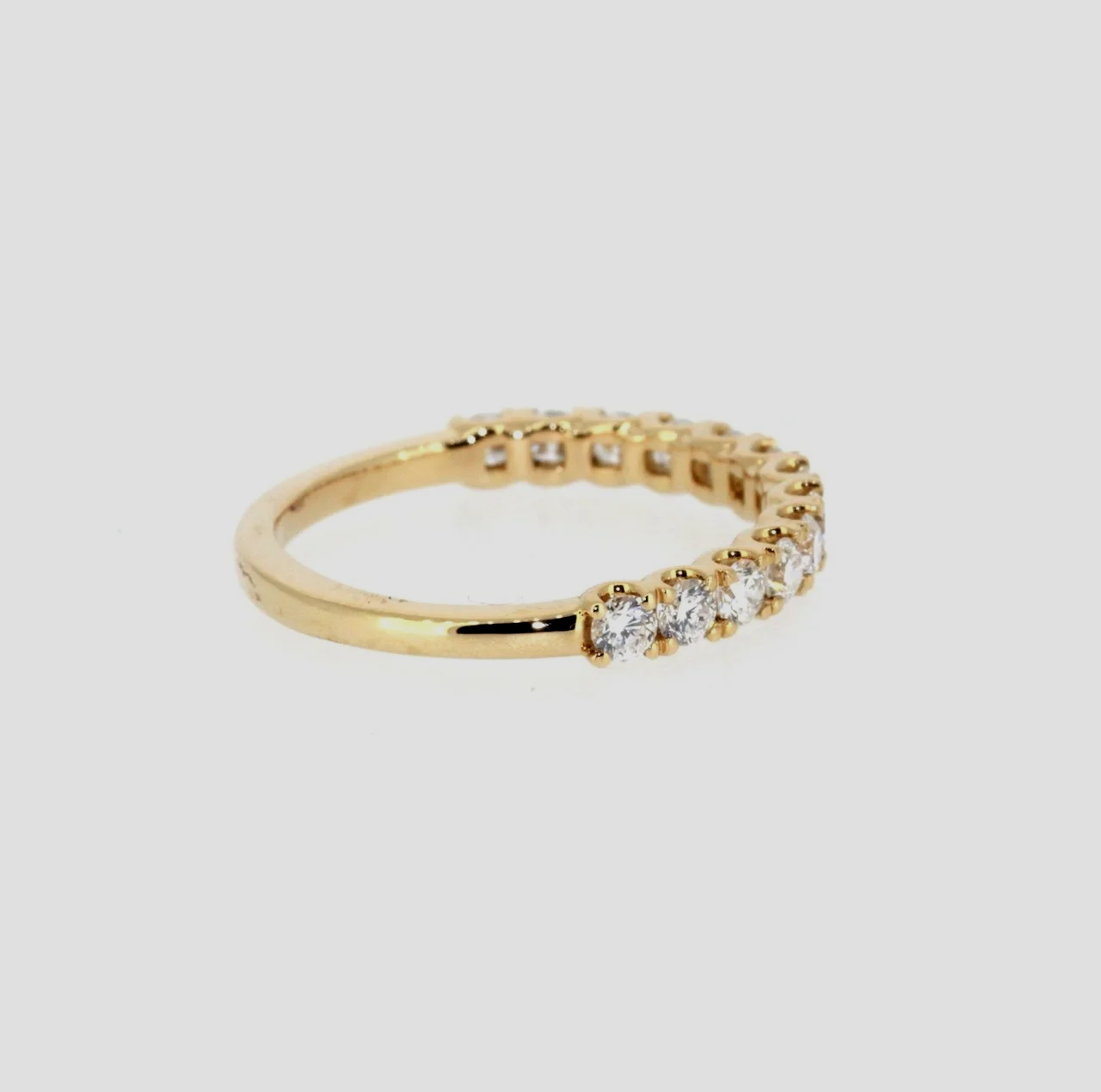 0.62ct-diamond-half-eternity-ring-18k-yellow-gold-www.saulgreenstein.co.uk4.png