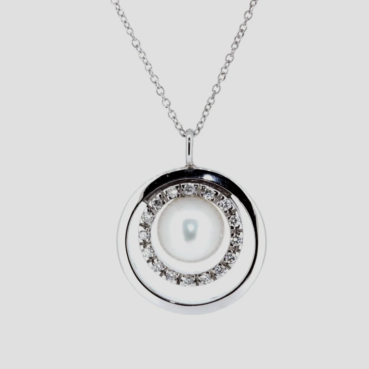 Pearl and Diamond Circular Pendant