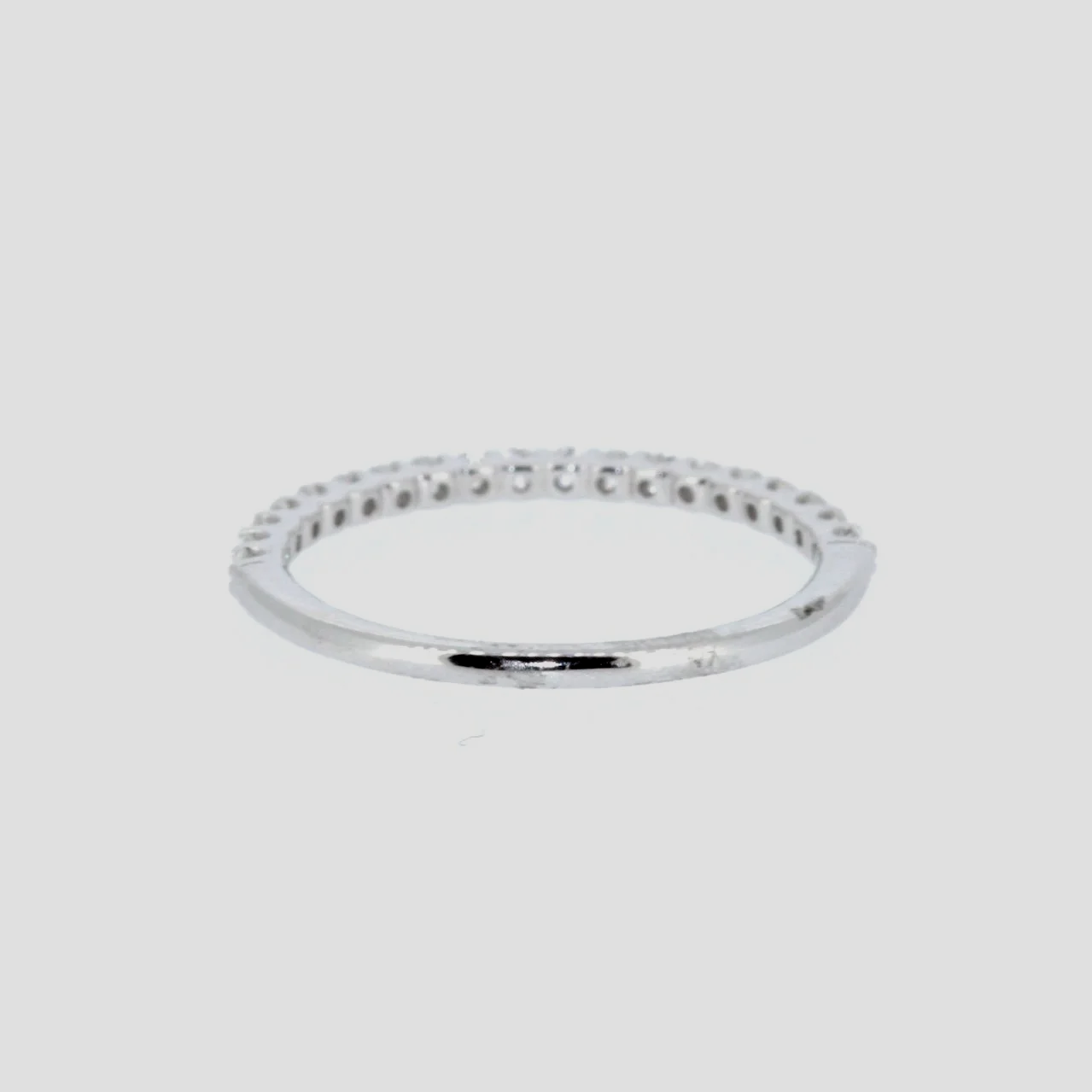 0.28ct-diamond-half-eternity-ring-18k-white-gold-www.saulgreenstein.co.uk3.png