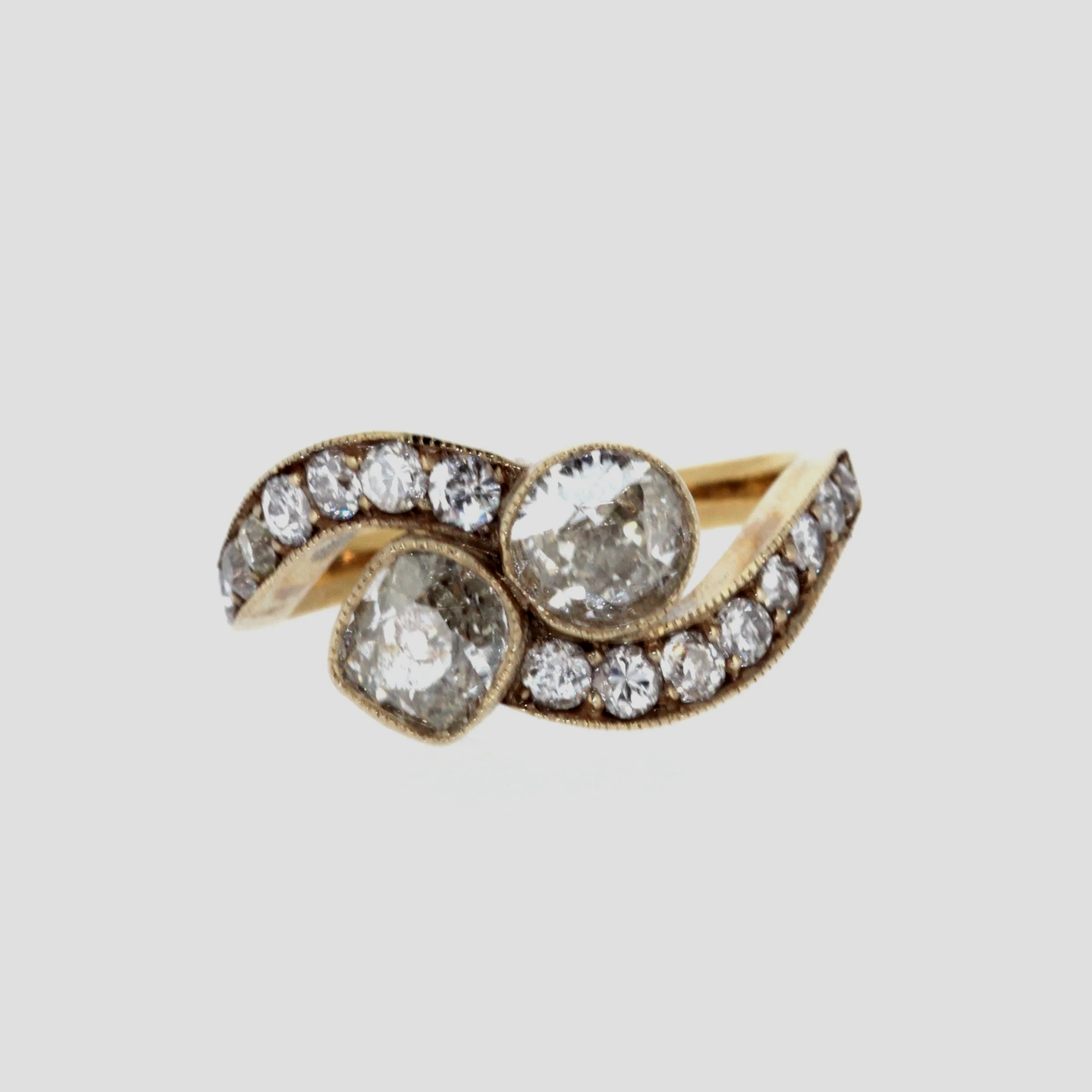 Old-cut-toi-et-moi-ring-engagement-ring-jewellery-www.saulgreenstein.co.uk1.png