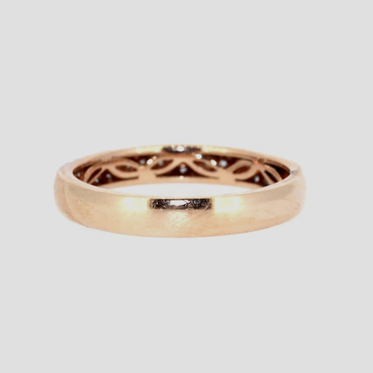Pave-diamond-half-ternity-ring-14k-yellow-gold-jewellery-www.saulgreenstein.co.uk3.png