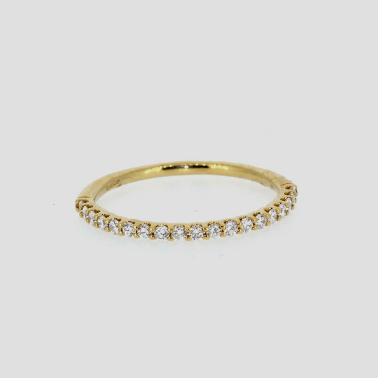 0.27ct-diamond-half-eternity-ring-18k-yellow-gold-www.saulgreenstein.co.uk1.png