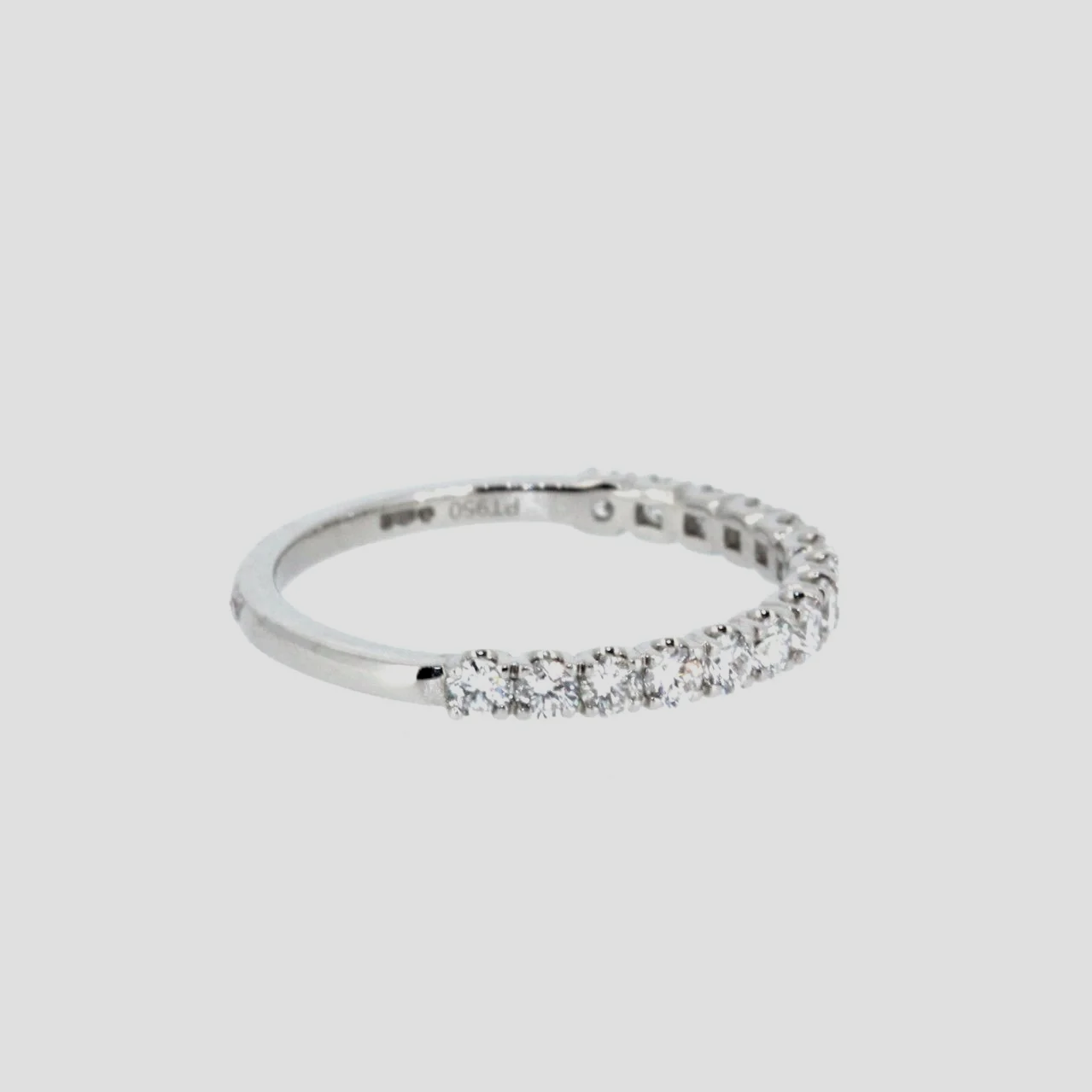 0.53ct-diamond-half-eternity-ring-18k-white-gold-www.saulgreenstein.co.uk4.png