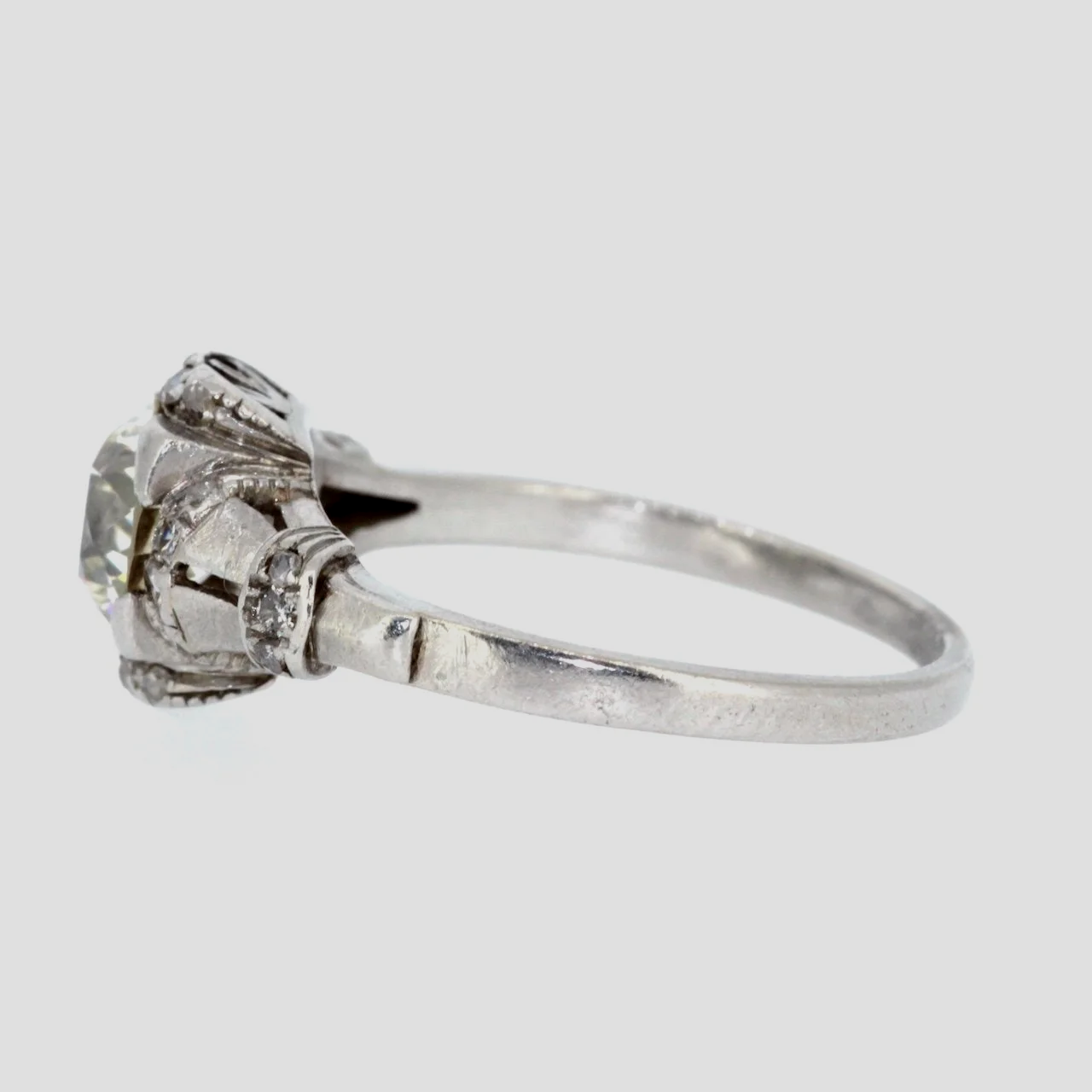 1.4carat-old-cut-solitaire-platinum-diamond-ring-jewellery-www.saulgreenstein.co.uk2.png