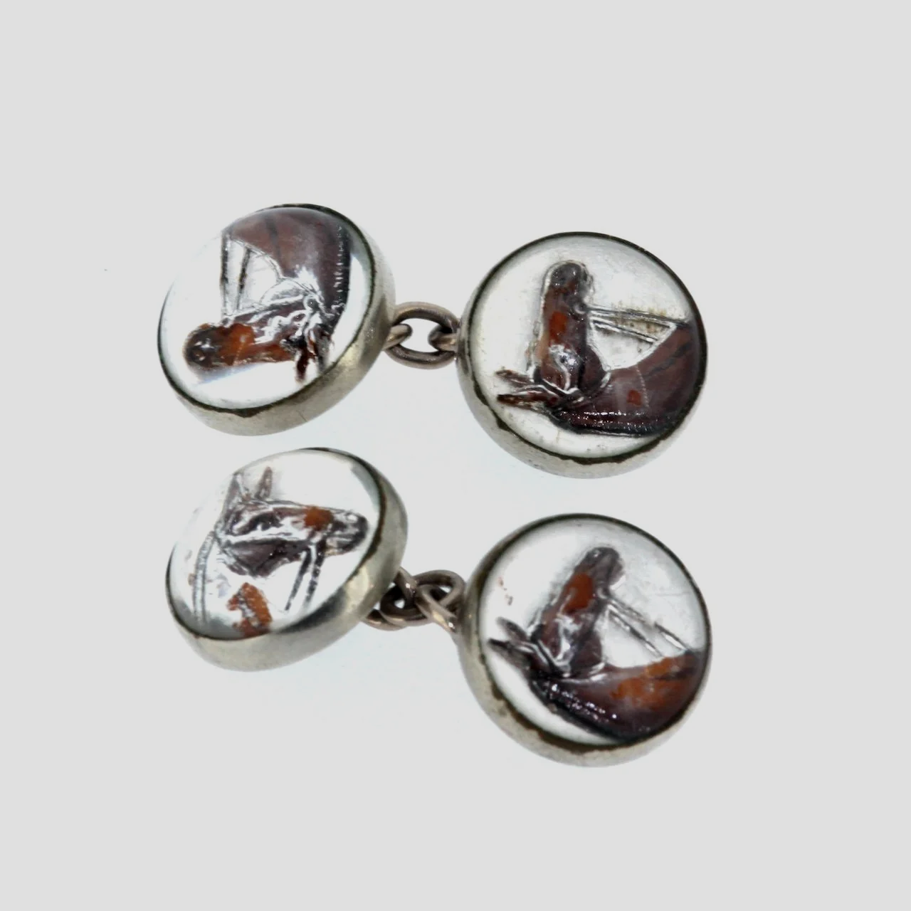 Horse-+cabochon-domed-silver-cufflinks-1930%27s-jewellery-www.saulgreenstein.co.uk1.png