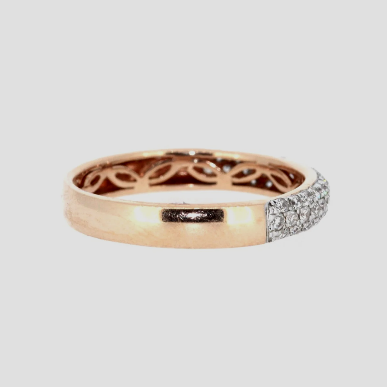 Pave-diamond-half-ternity-ring-14k-yellow-gold-jewellery-www.saulgreenstein.co.uk4.png