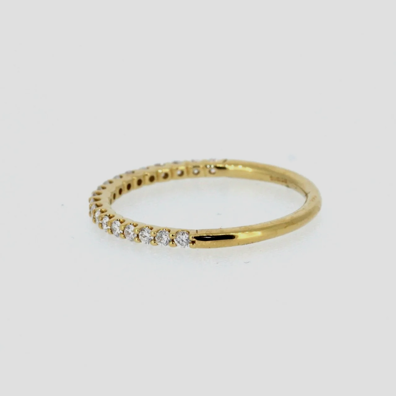 0.27ct-diamond-half-eternity-ring-18k-yellow-gold-www.saulgreenstein.co.uk2.png