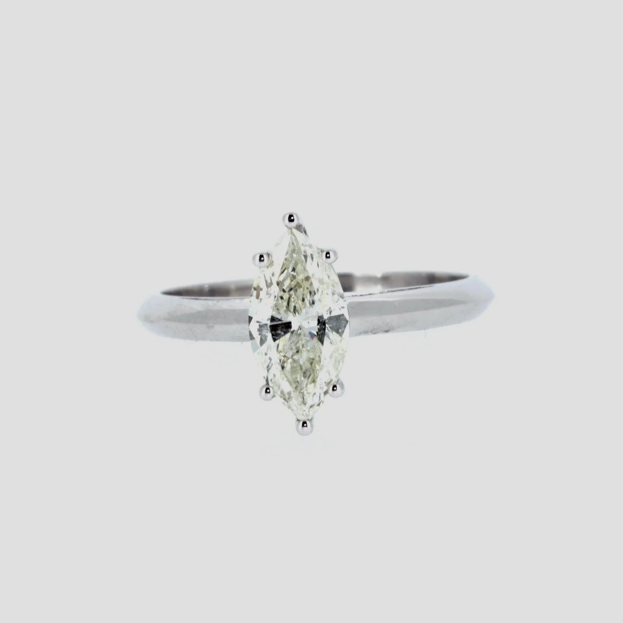 1.05-marquis-diamond-solitaire-ring-jewellery-www.saulgreenstein.co.uk1.png