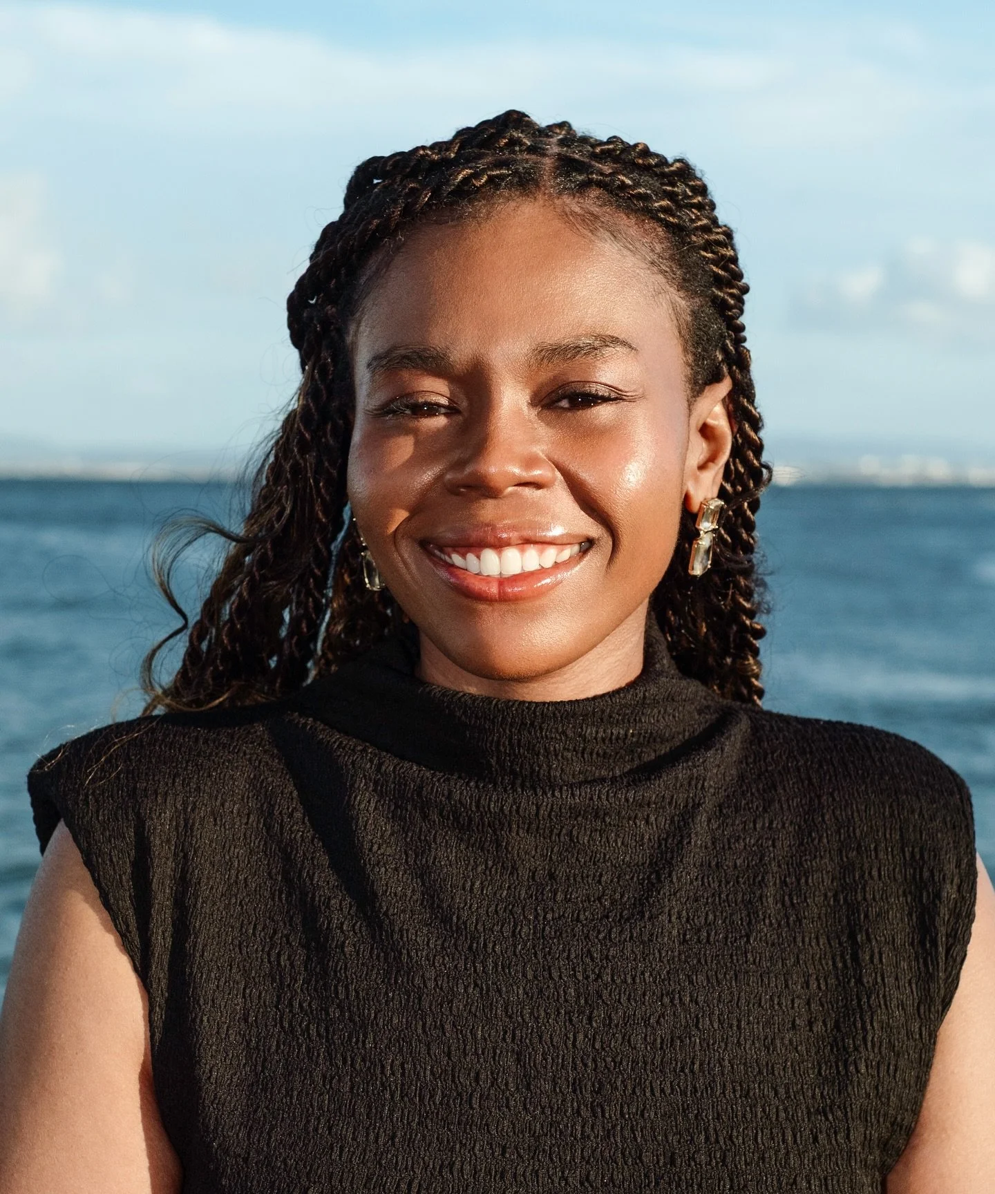 Sometimes all you need is natural light. Lisbon never disappoints.

(Portrait of a recent client, September 2025)

#portraitvibez #retratoslisboa #fotografolisboa #lisbonphotographer #lisbonportraits #lisbonphotography #lisboa_pt #goldenlight #sunset