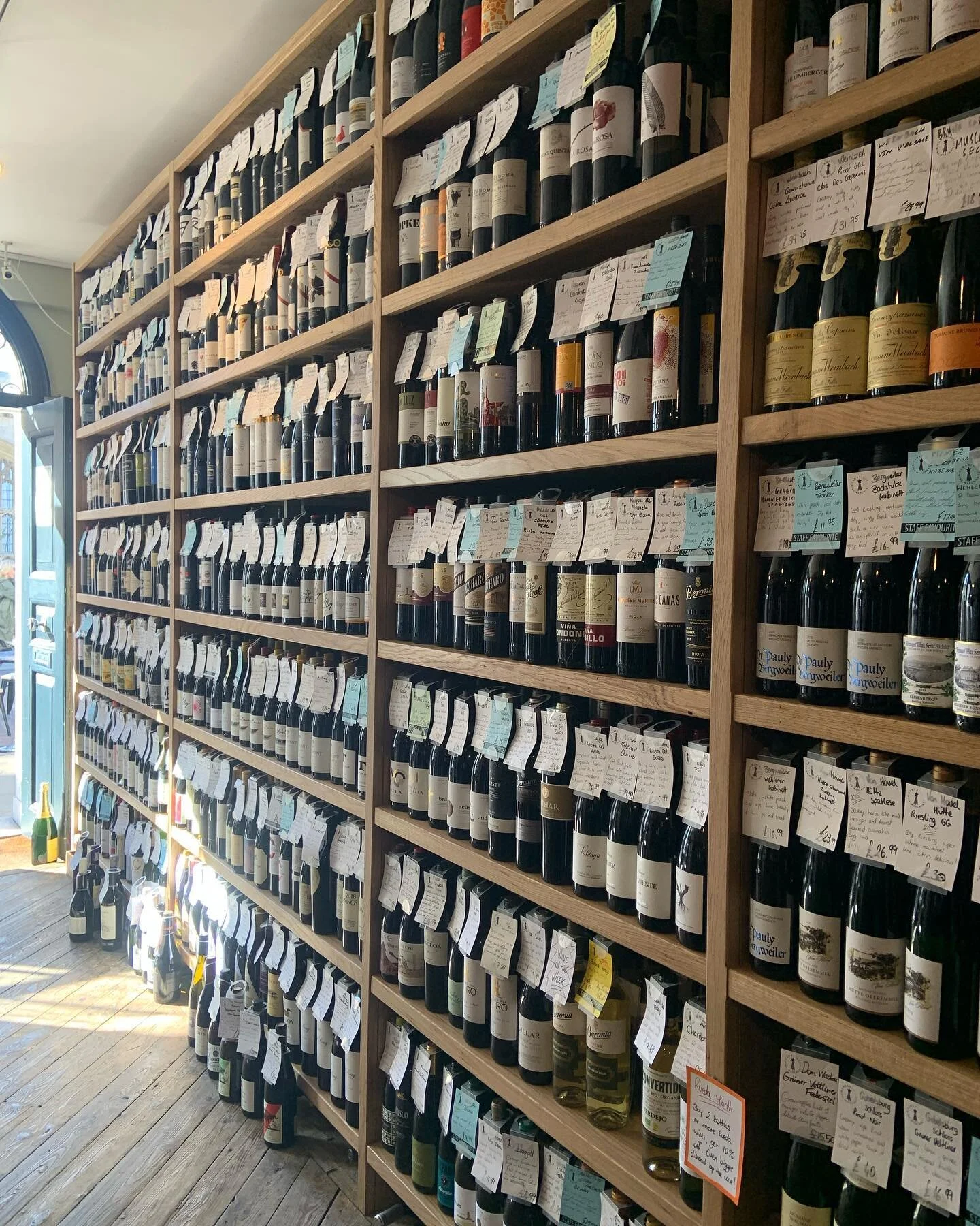The spring sunshine showing off our latest commission at @thewinemerchant in Cambridge.

Bespoke 3 meter tall shelving units for their incredible stock of wines!

#bespokeshelves #shelves #shelvesdesign