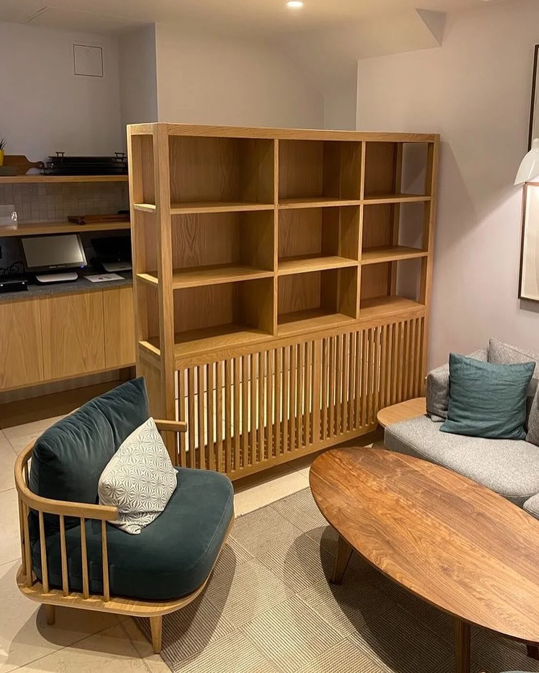 Our cabinet finished and in the process of making. 

#woodworking #cabinet #cabinetmaker