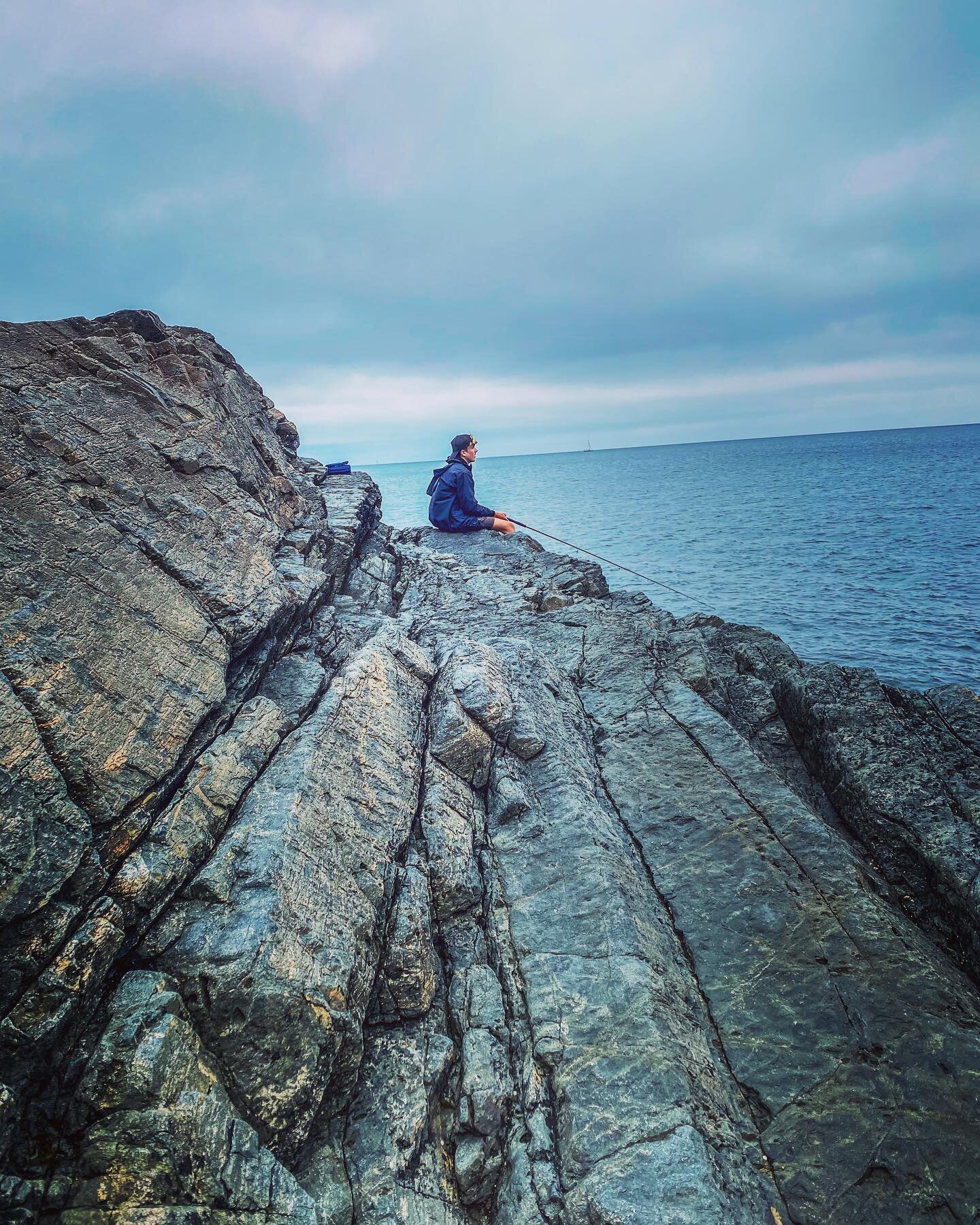 Father son adventures are amazing adventures. 🎣
.
#cornwallfishingadventures #cornwallfishing #adventures #cornwall #fishing #fishinglife #fish #seafishinguk #holiday #catchandrelease #sea #seaangler #pesca #shorefishing #angler #fishingdaily #uksea