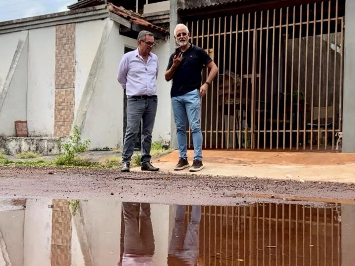 Atendendo moradores, Sergio Nogueira realiza visita técnica e reforça pedido antigo na Vila Rosa