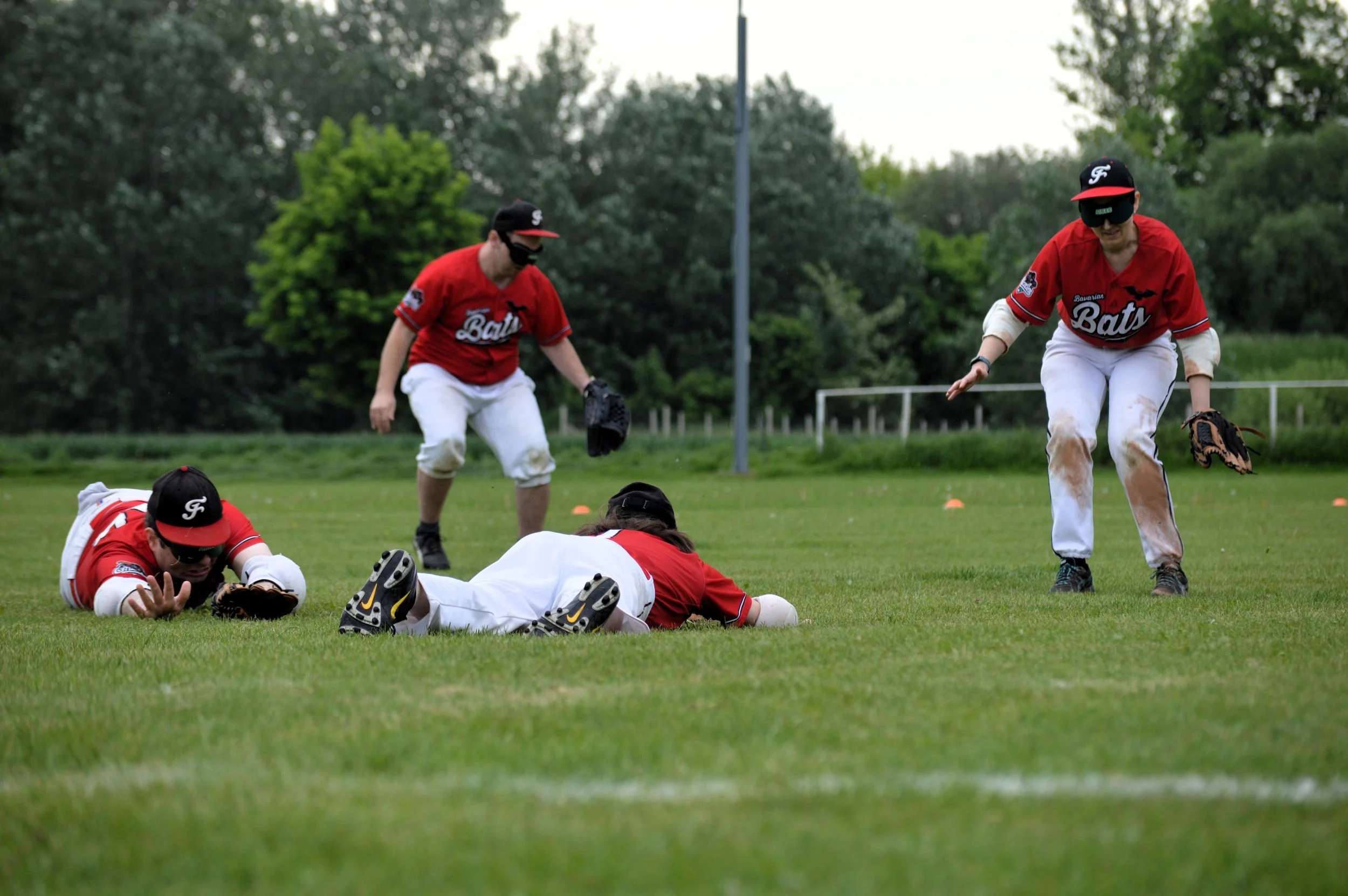 Bavaria_Bats_Fielding.JPG