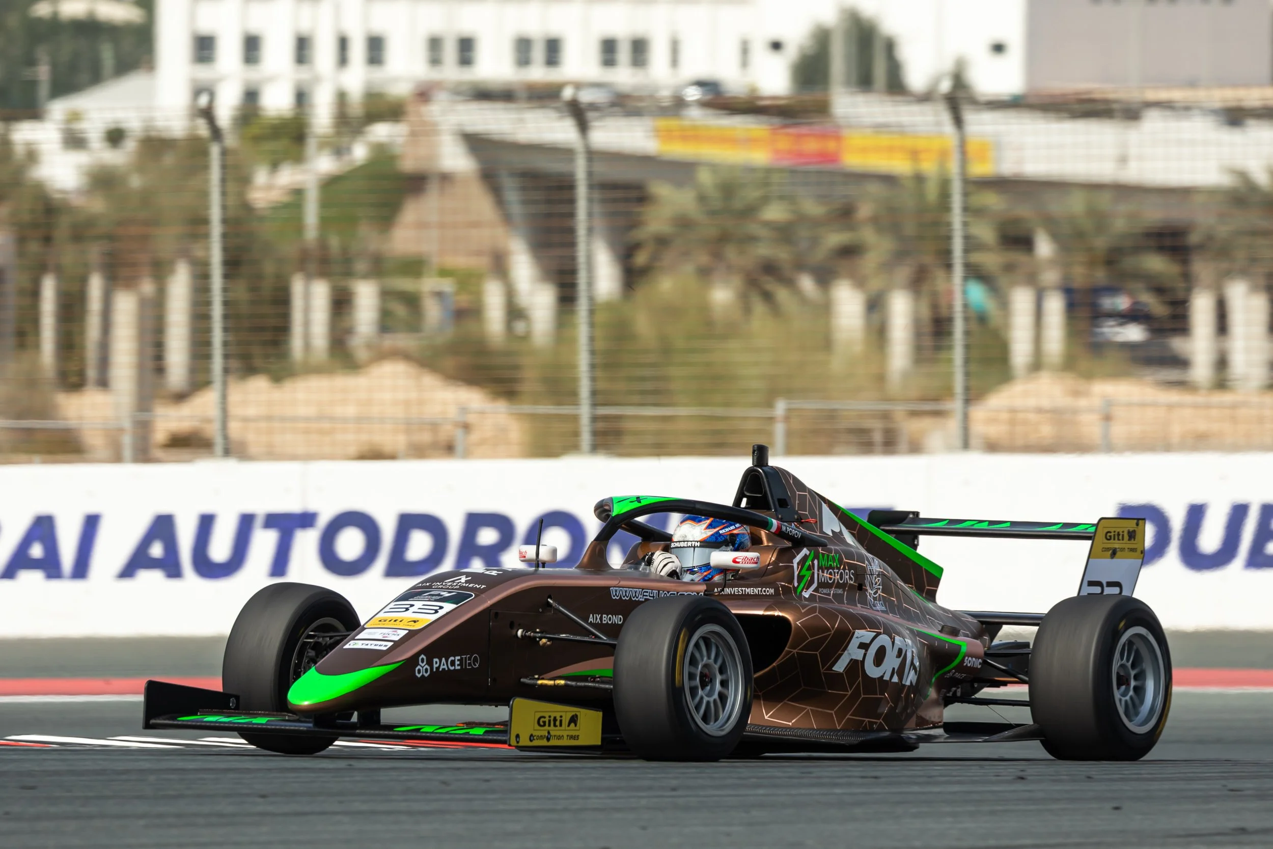 Maksimilian Popov correrà con VAR in F4 Italia nel 2025