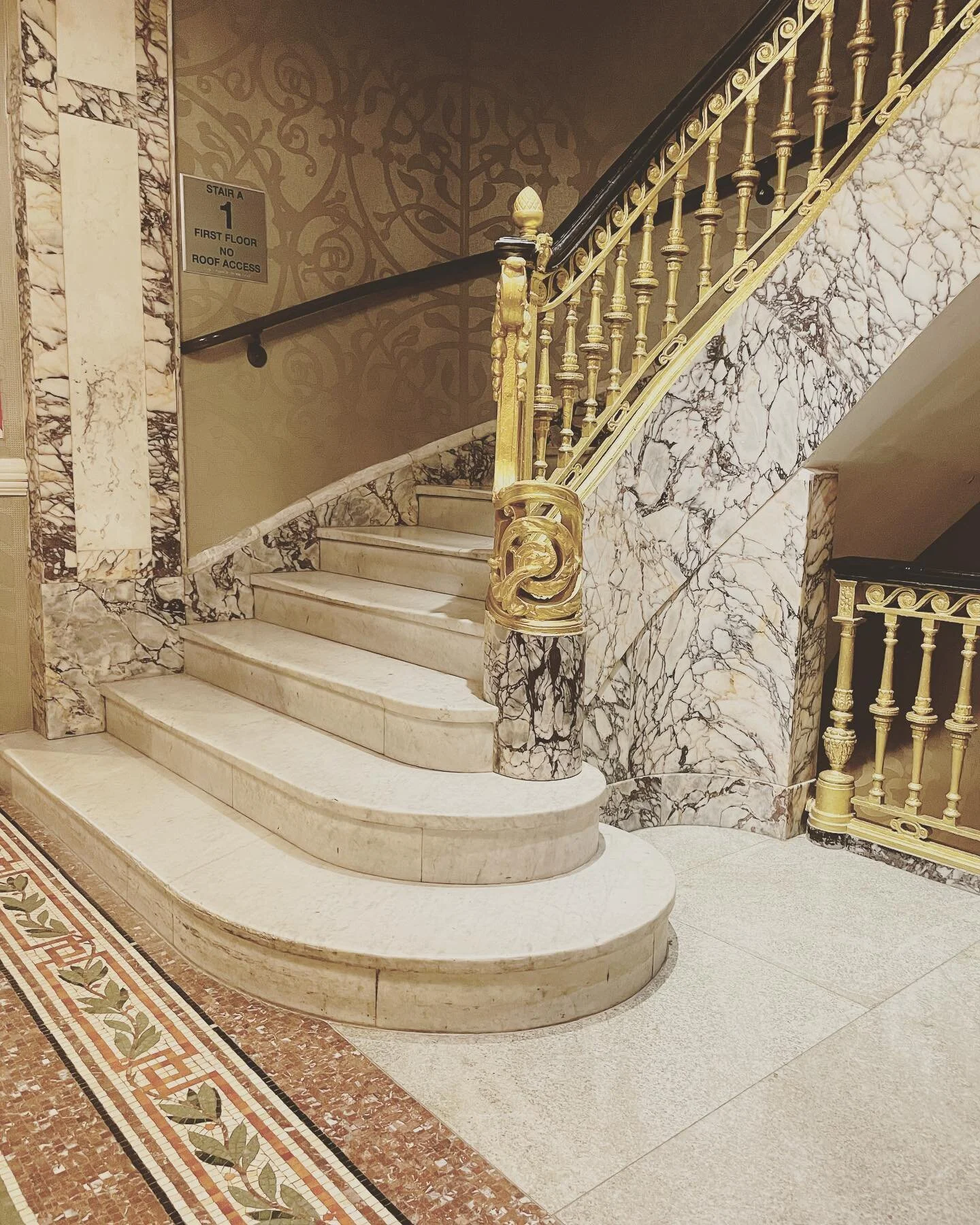 Throwing it back to this picture from our hotel in NYC this past summer. There&rsquo;s nothing that can capture the beautiful patina of time quite like natural materials can.  I&rsquo;m all for it.
#marbleforthewin