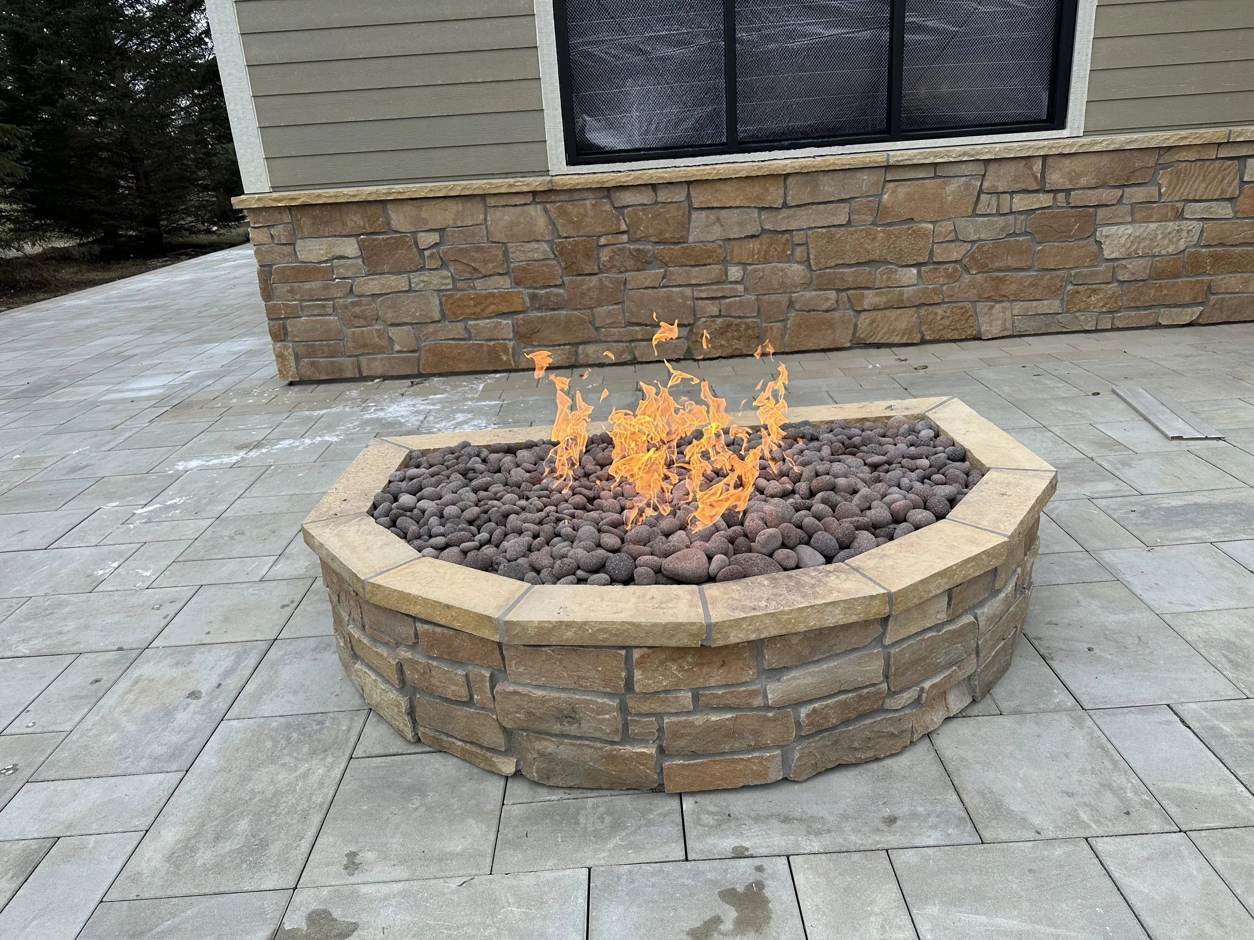 Custom Design fire pit.jpeg