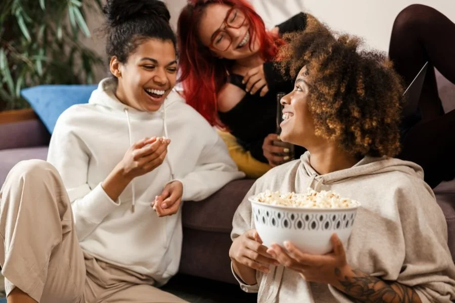 FALL BUCKET LIST: 11 THINGS TO DO WITH FRIENDS