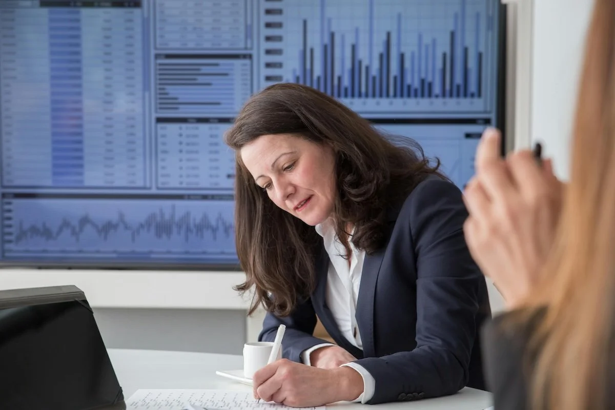 4 Powerful Ways CFOs Use Financial Dashboards to Drive Growth