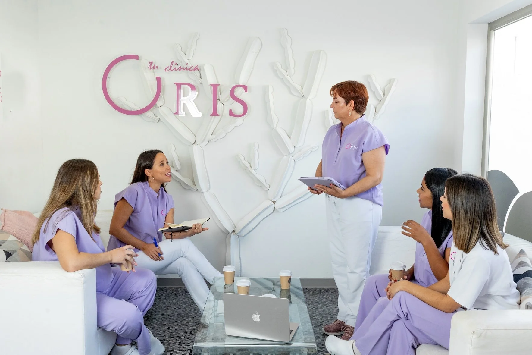 oris_dic25_15.jpg
