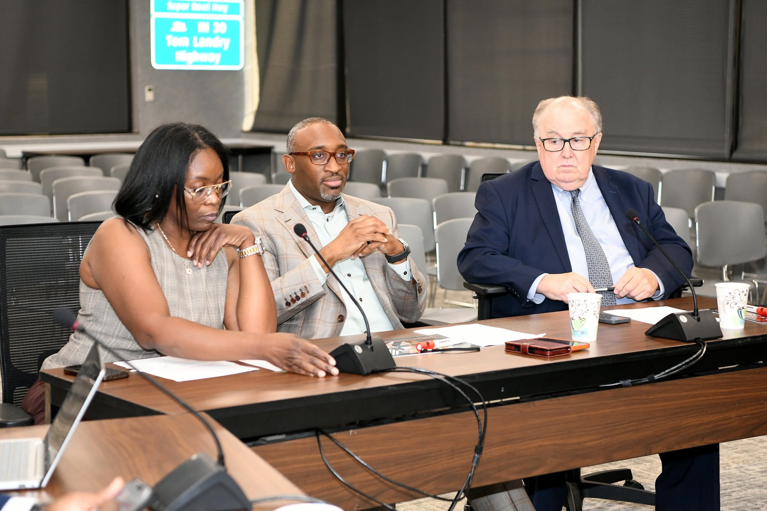 COMTO North Texas Kicks Off New Term with Membership Mixer &amp; Board Installation