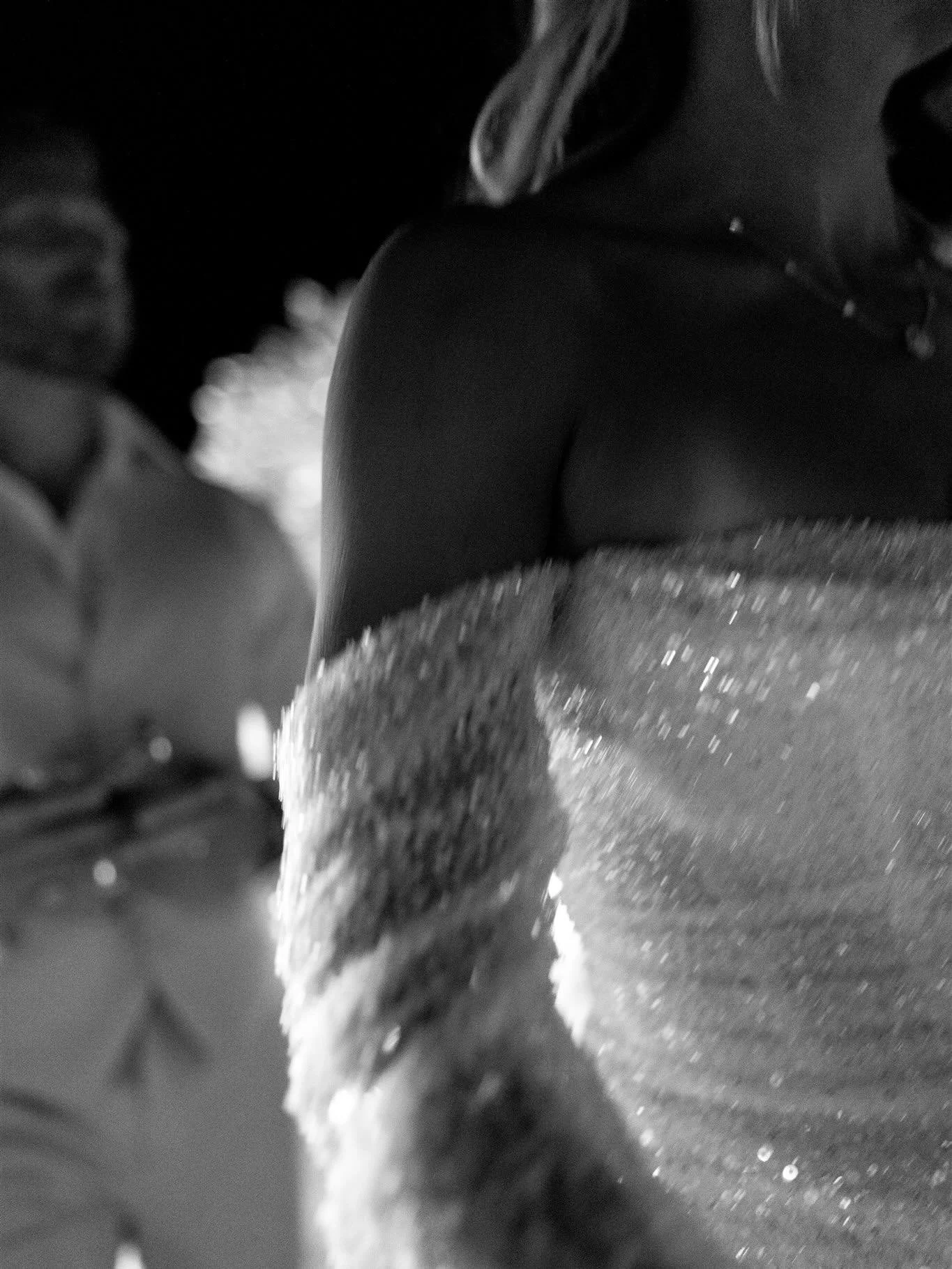 Party szn is upon us ❤️&zwj;🔥

Photographer @laurenelizabethphotographer 
Venue @masseriaborgoritella 
Planner @sublimae_wedding 
Florist @flower_addicted_angelica 
Dress @madewithlovebridal 
Grooms suit @mossbros 
Shoes @dolcevita 
Videographer @br