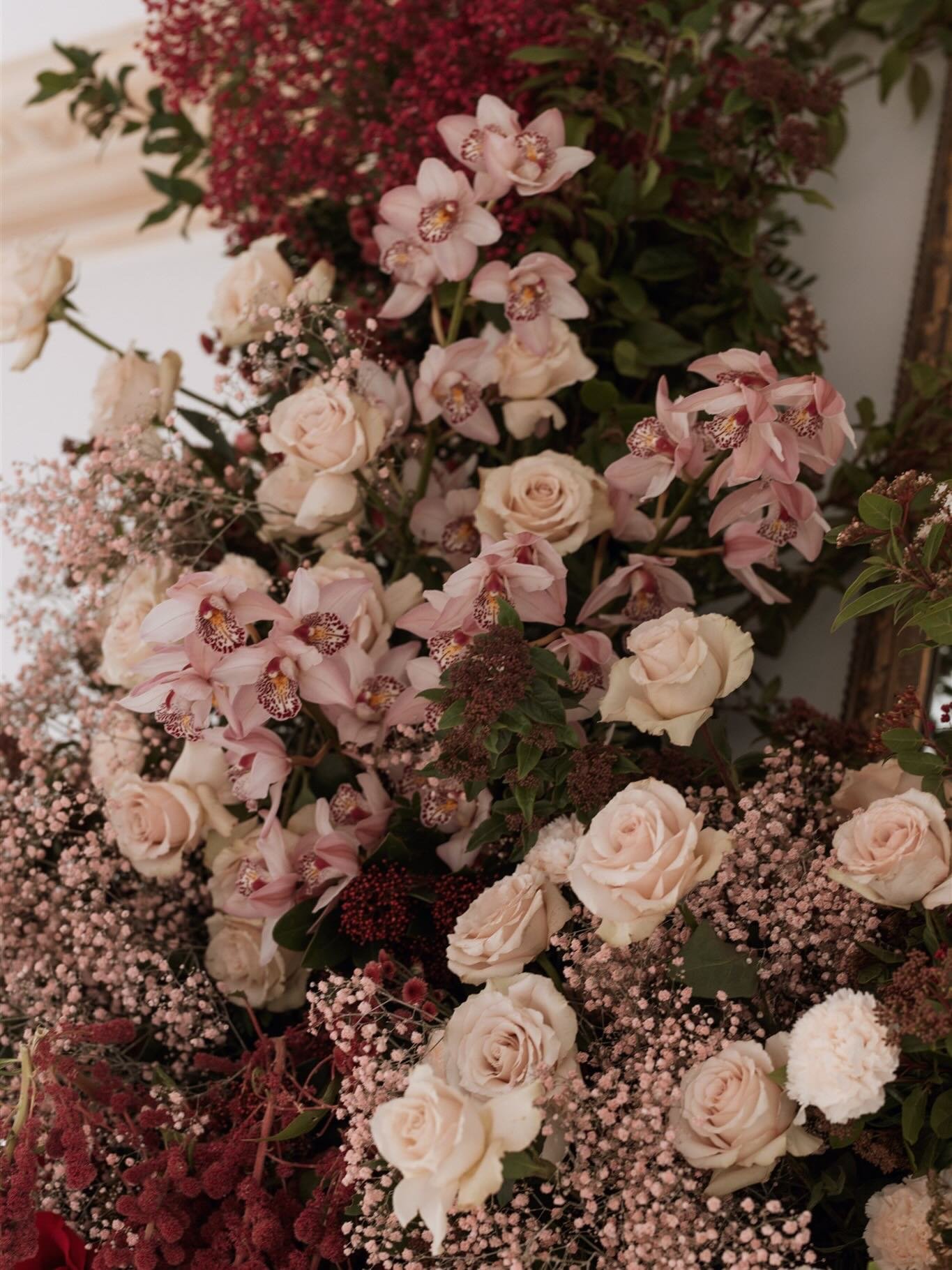 Estelle and Younes on digital and 35mm film 

PHOTOGRAPHER @laurenelizabethphotographer VENUE @northbrookparkweddings 
CONCEPT &amp; PLANNING @laurenelizabethphotographer , @anitakphotography, @lauren.beth.photography
FLORIST @thebloominatiflorist 
S