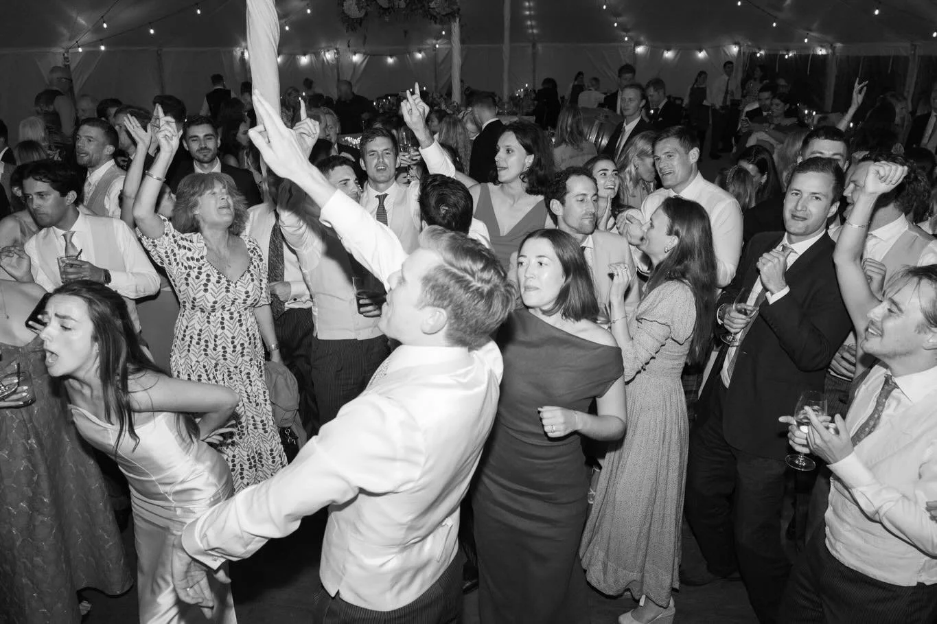POV it rains on your wedding day..

Who cares when you have this much fun? 🪩

Photographer @laurenelizabethphotographer 
Videographer @sparks_film_weddings 
Dress @theownstudio 
Second photographer @lauren.beth.photography 
Celebrant @fanfareceremon