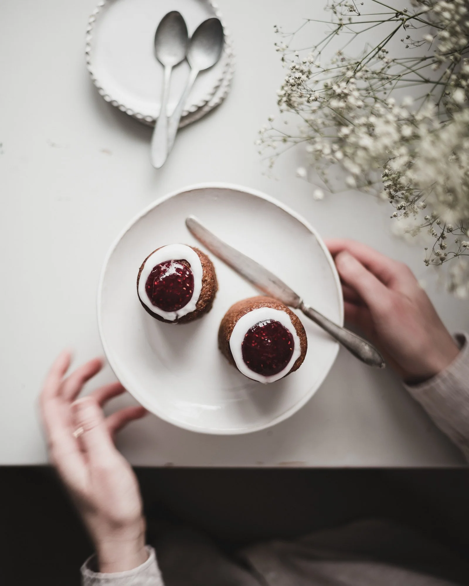 Hiding or emphasizing elements