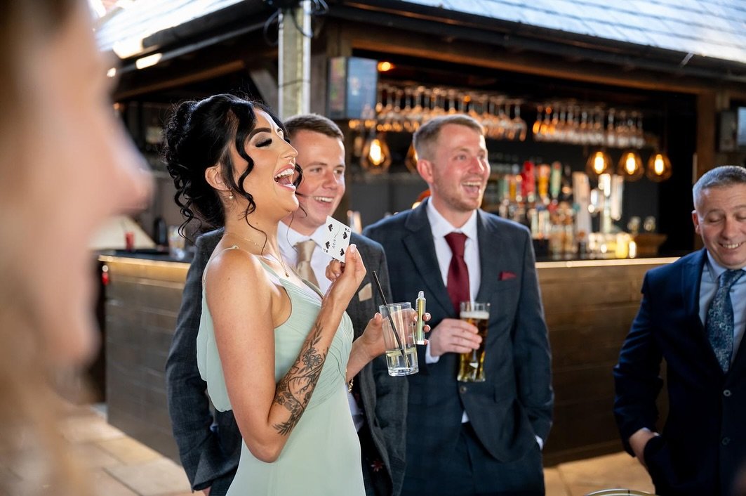 Couple: &lsquo;We&rsquo;d like our wedding guests to be entertained during the drinks reception so we can relax while we have our photos taken&rsquo; 😅

Me: &lsquo;Look at these photos&rsquo; 😎

Magic is the perfect way to make your guests laugh, s